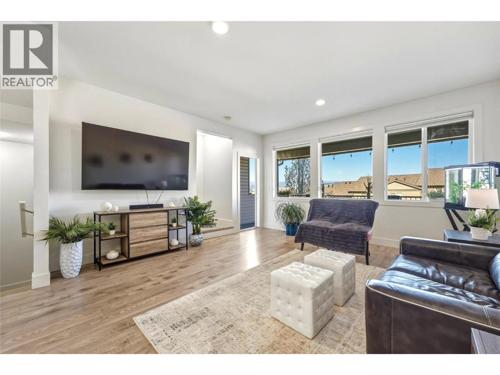 933 Mt Robson Place Unit# 25