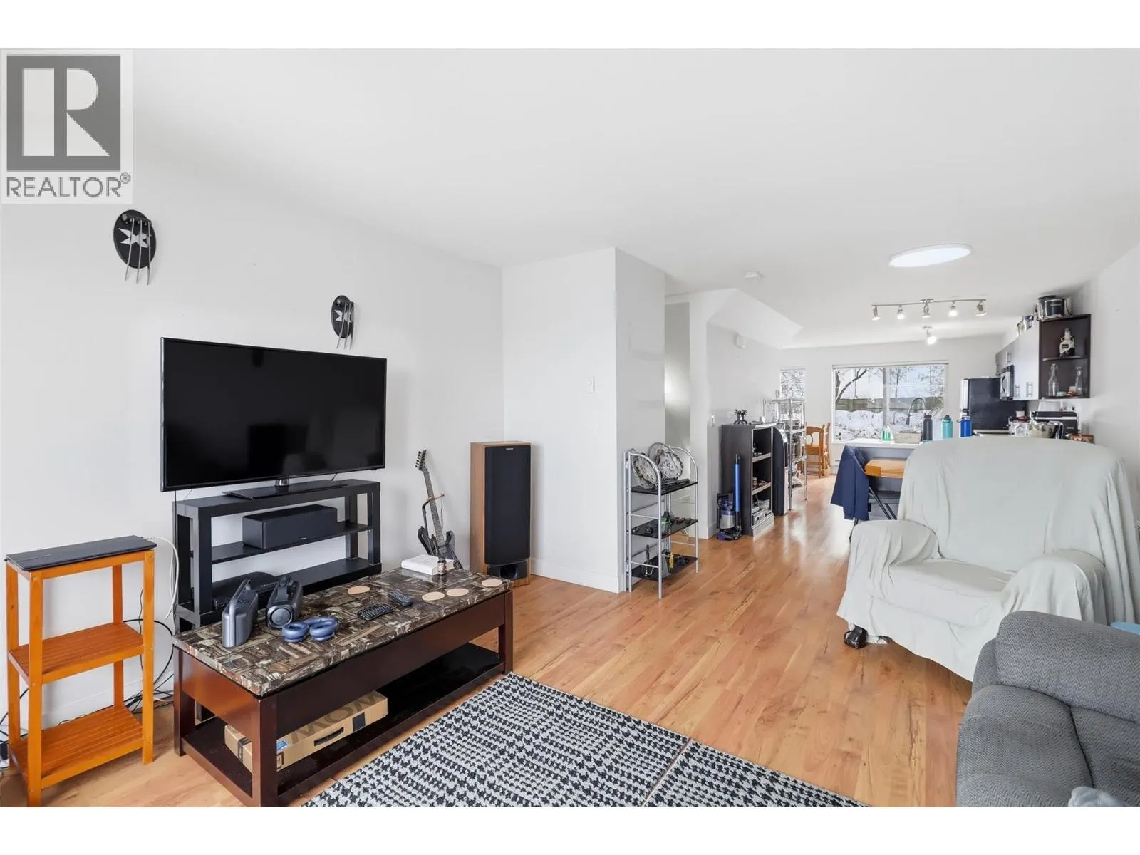 1110 HUGH ALLAN Drive Unit# 5