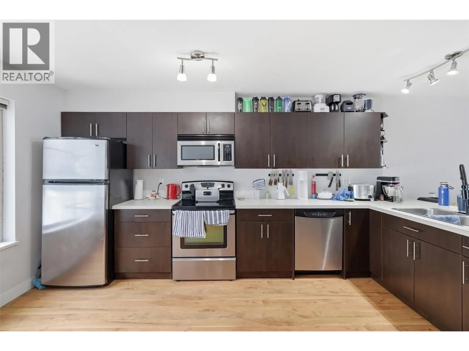 1110 HUGH ALLAN Drive Unit# 5