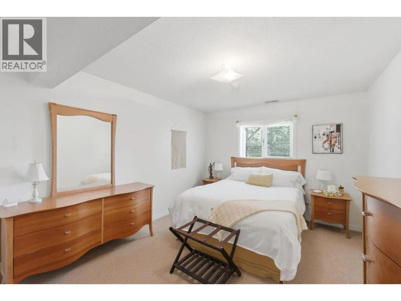 1977 Covington Crescent