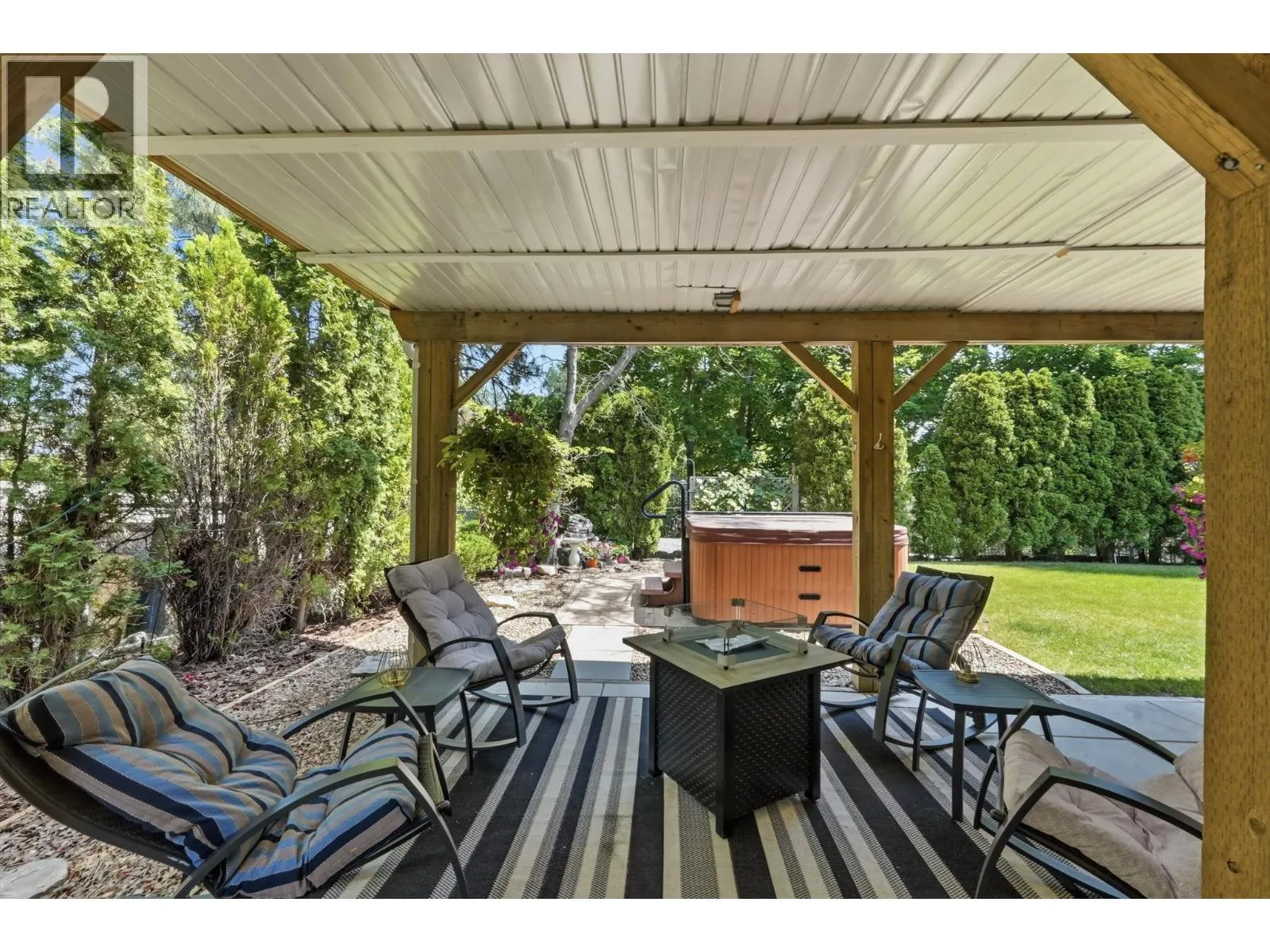1977 Covington Crescent
