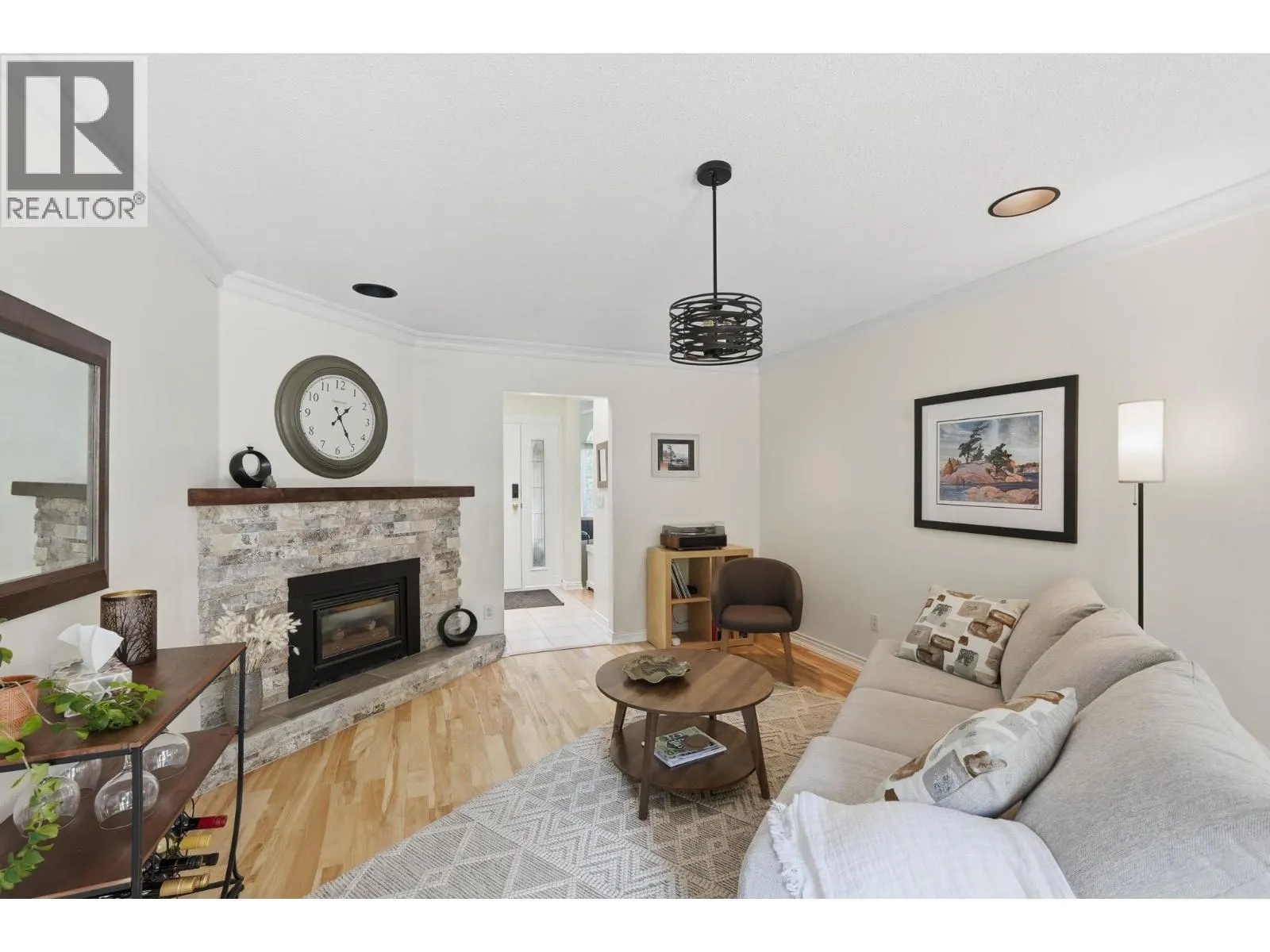 1977 Covington Crescent