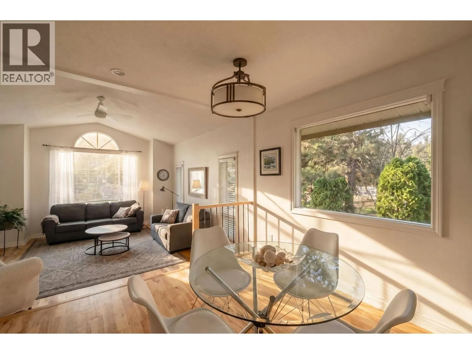 1977 Covington Crescent