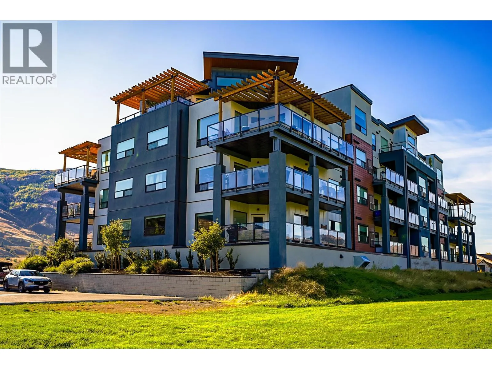 651 DUNES Drive Unit# 302