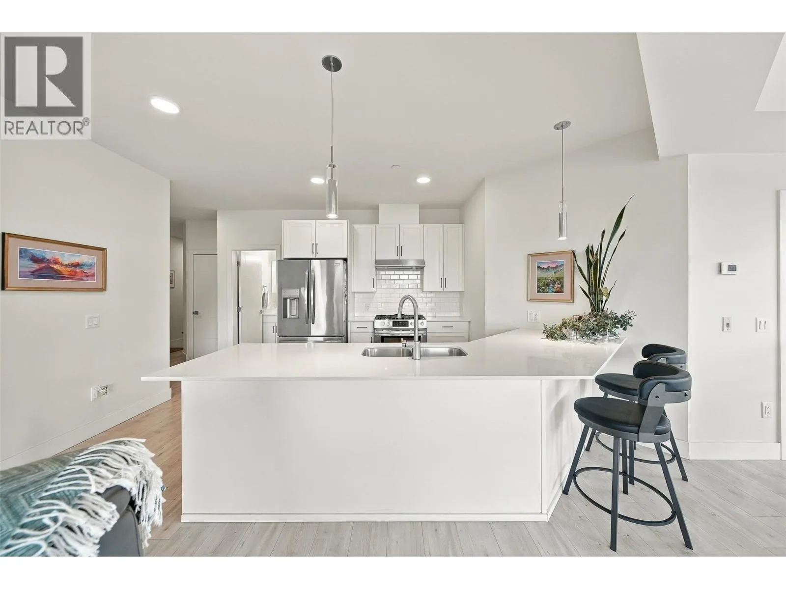 651 DUNES Drive Unit# 302