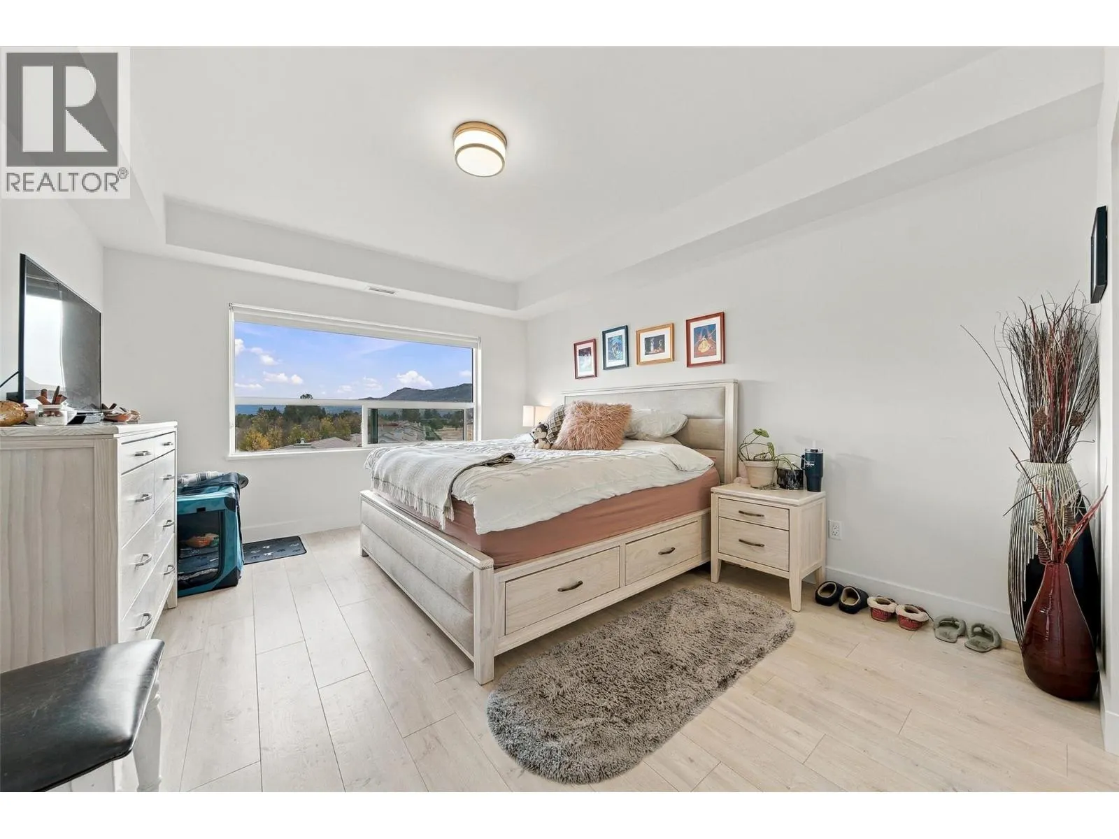 651 DUNES Drive Unit# 302