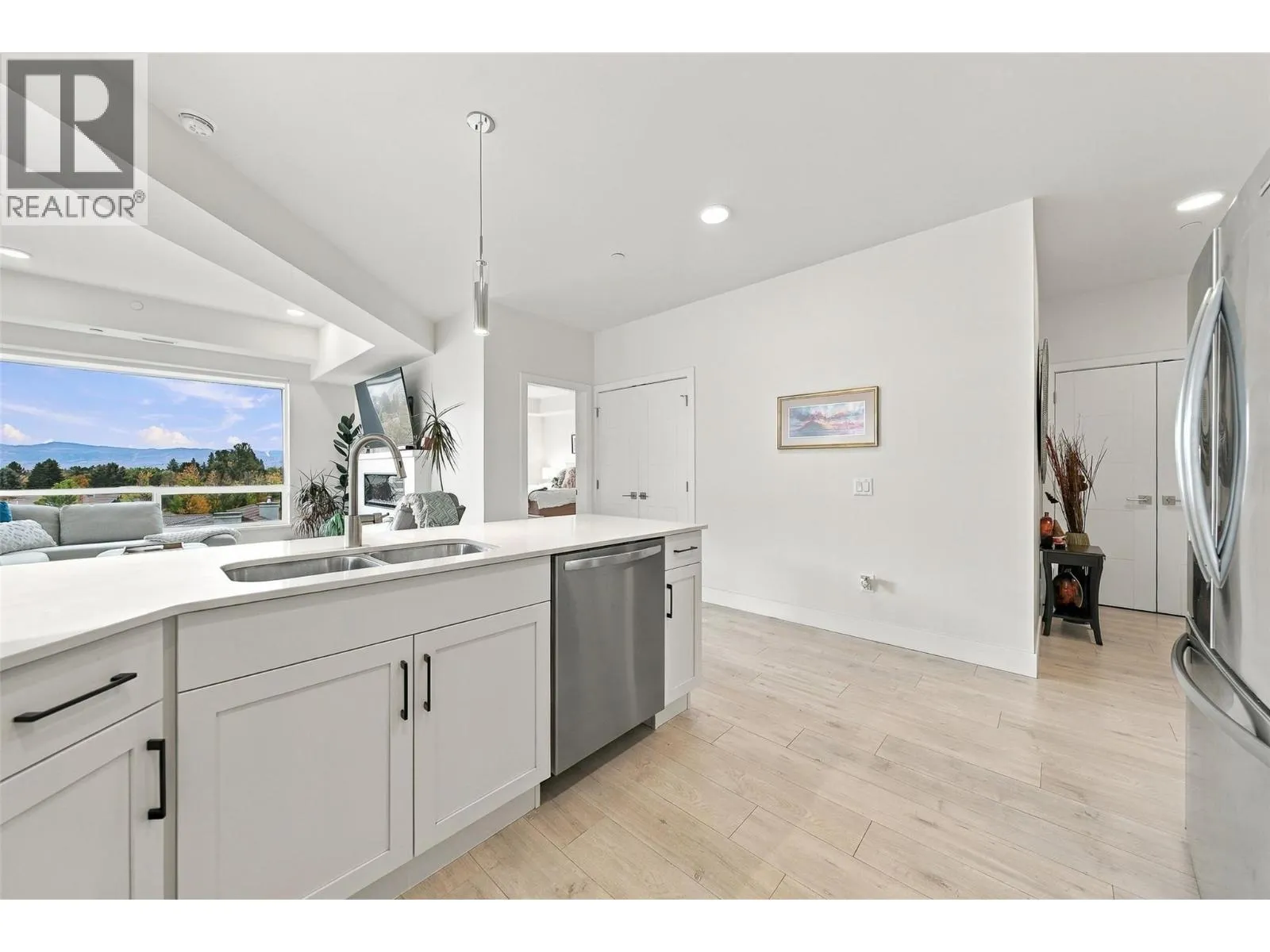 651 DUNES Drive Unit# 302
