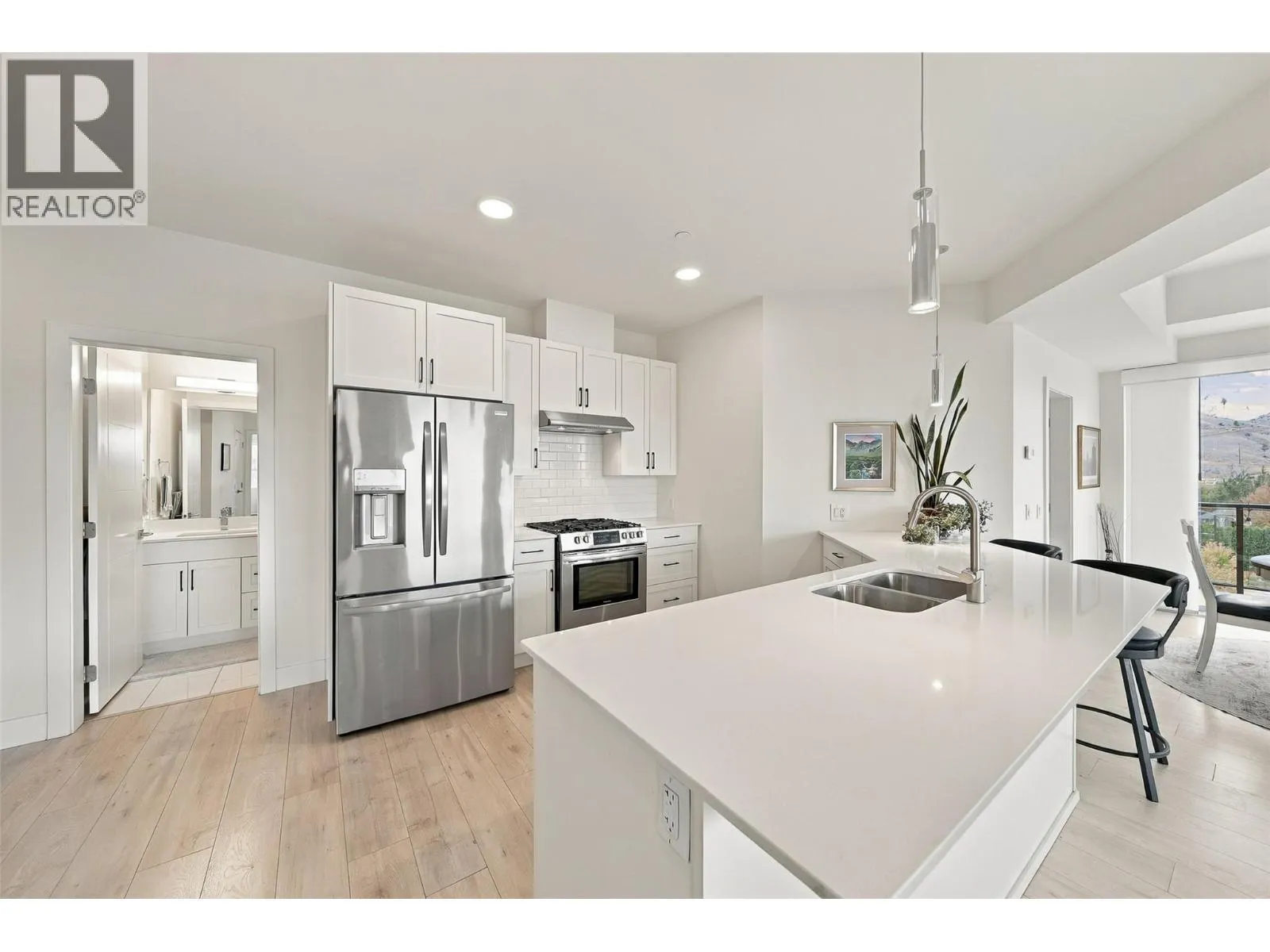 651 DUNES Drive Unit# 302