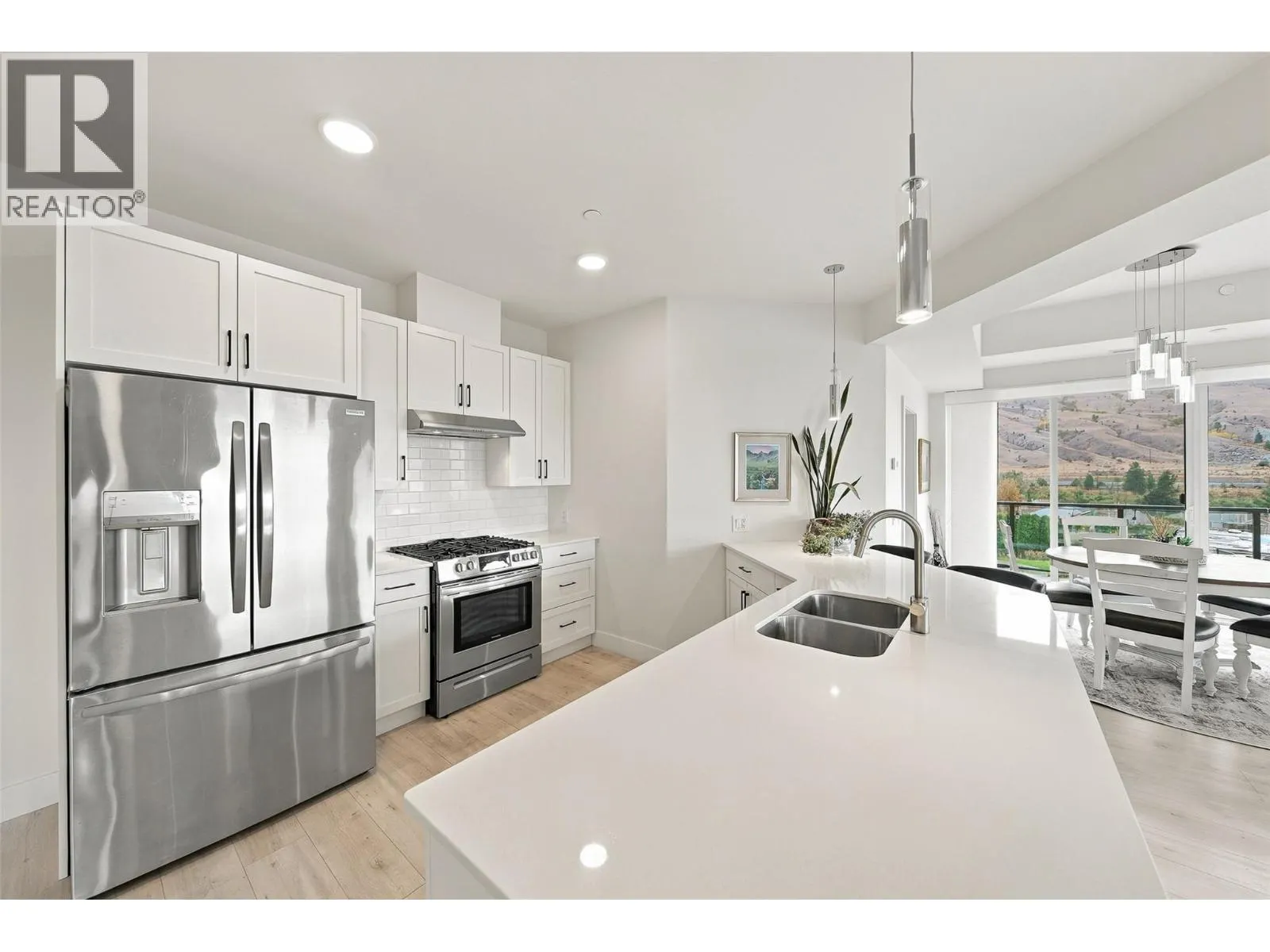 651 DUNES Drive Unit# 302