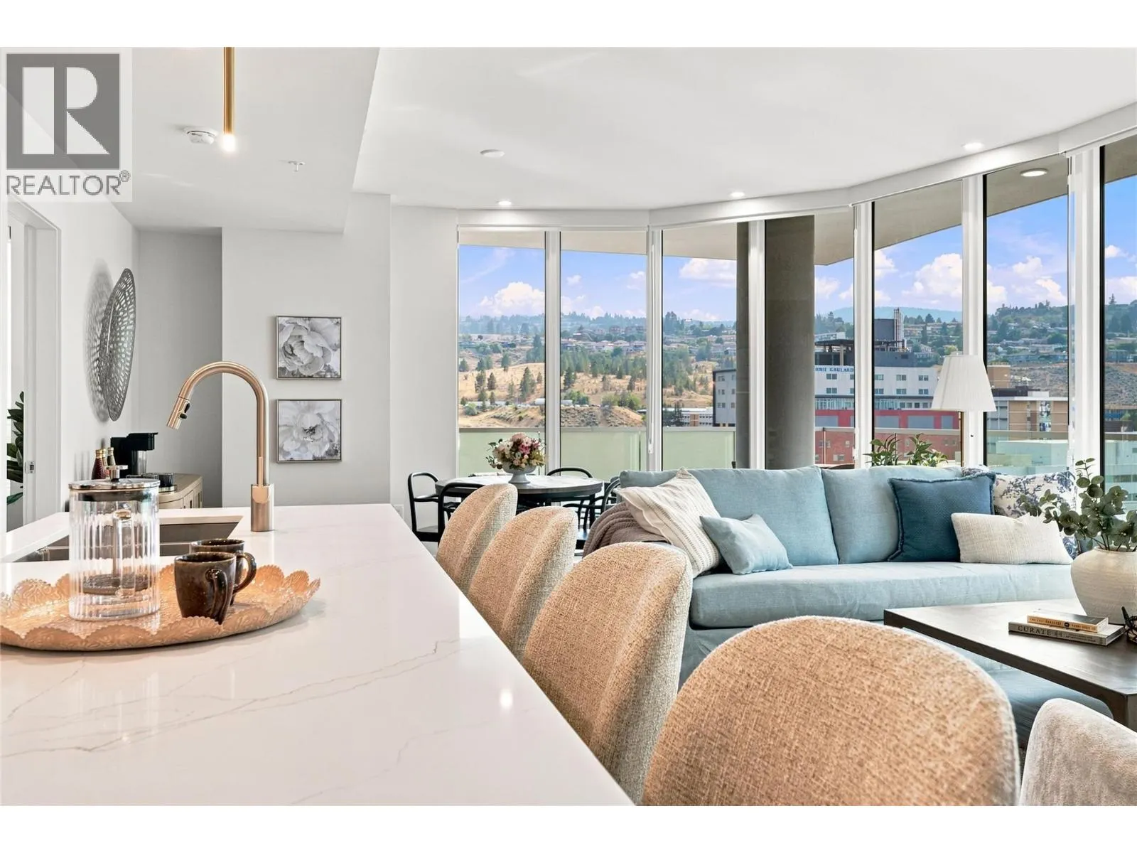 460 Nicola Street Unit# 906