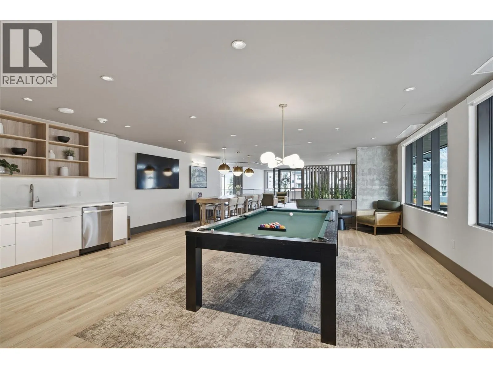 460 Nicola Street Unit# 906
