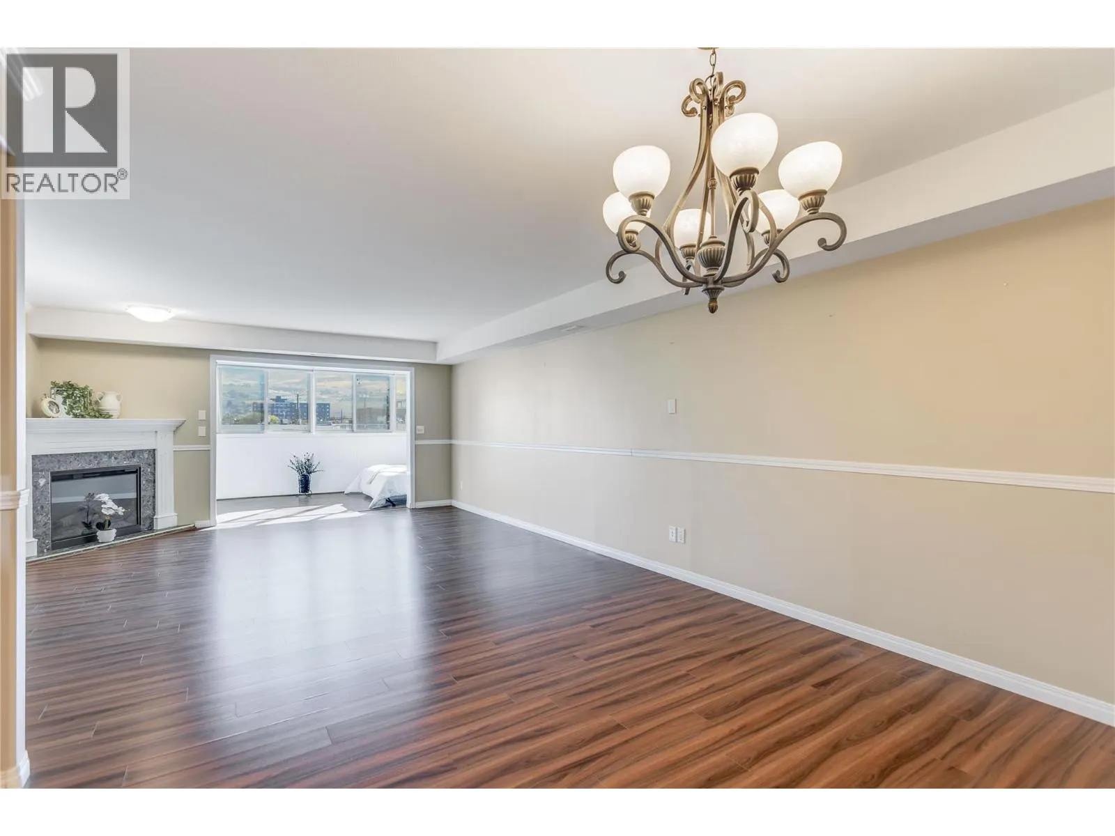 200 DOUGALL Road N Unit# 207