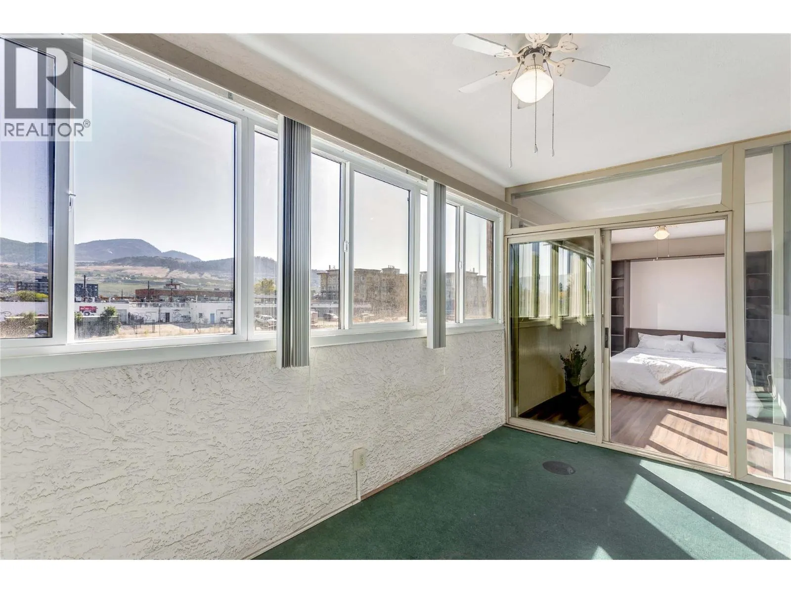 200 DOUGALL Road N Unit# 207