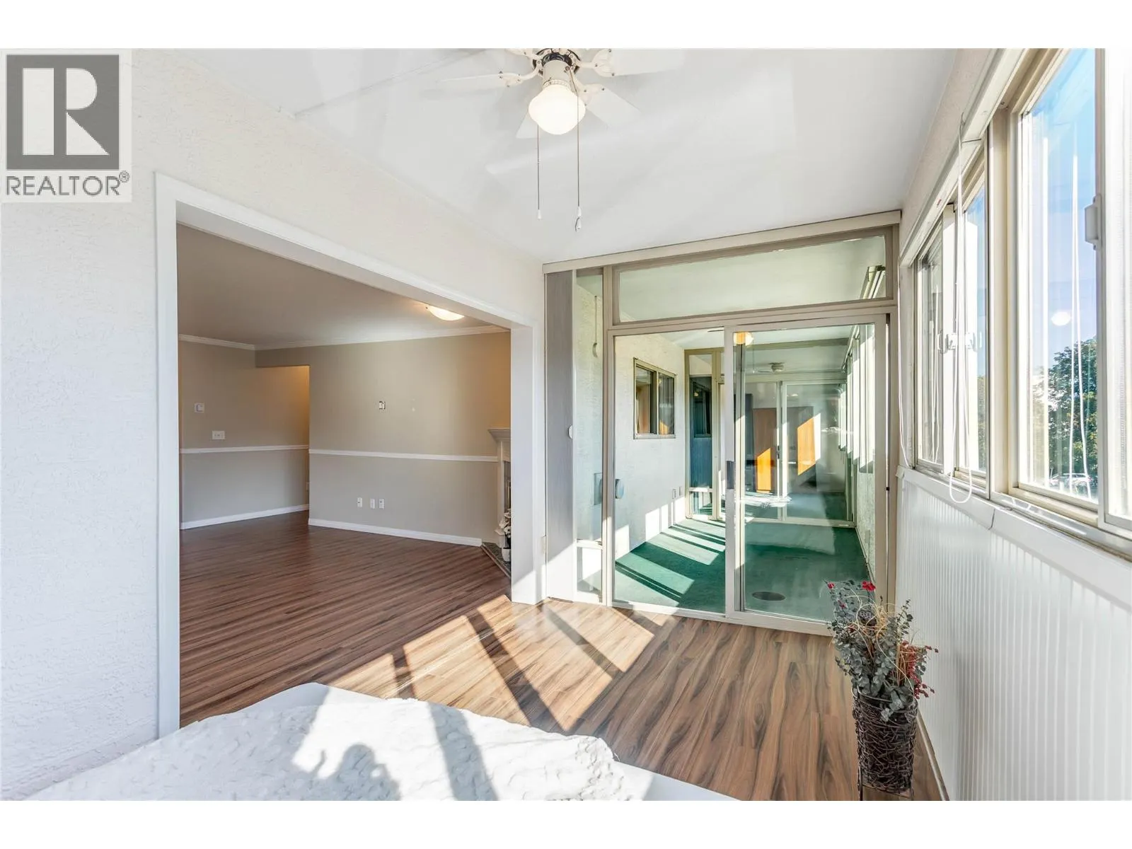 200 DOUGALL Road N Unit# 207