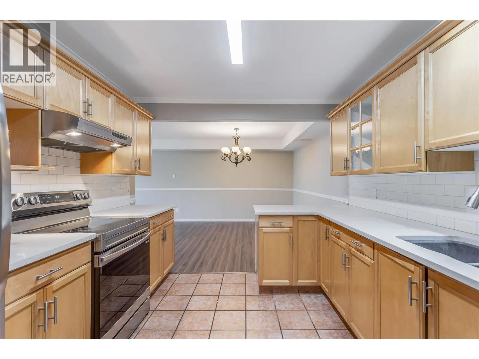 200 DOUGALL Road N Unit# 207
