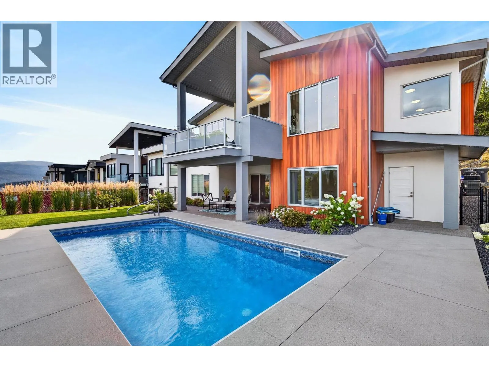 887 Loseth Drive