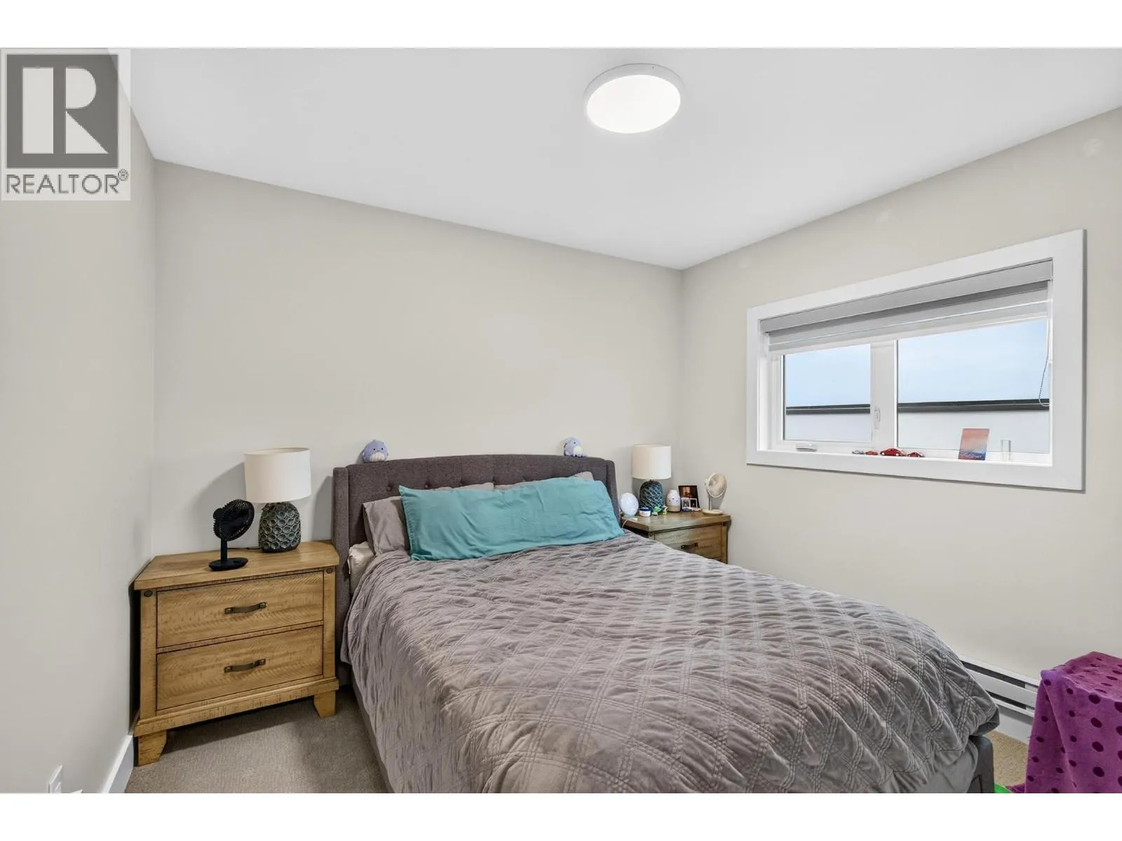 887 Loseth Drive