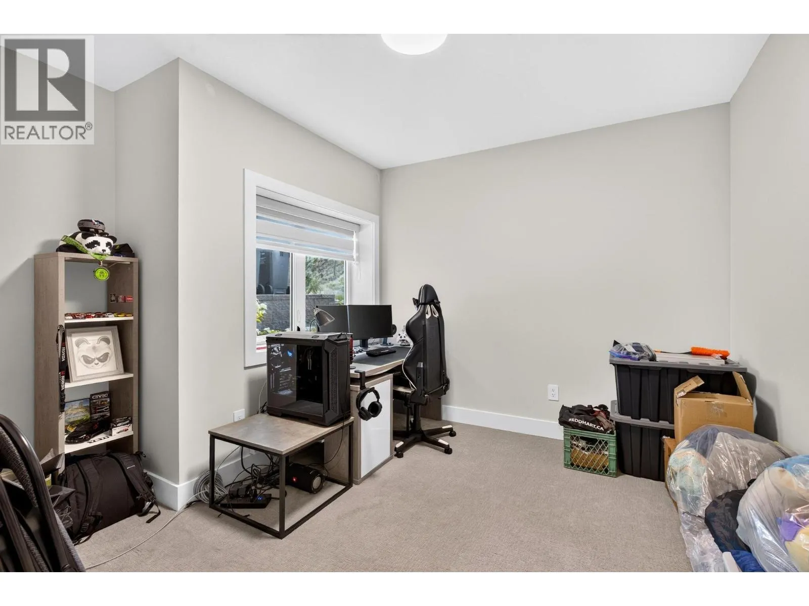 887 Loseth Drive