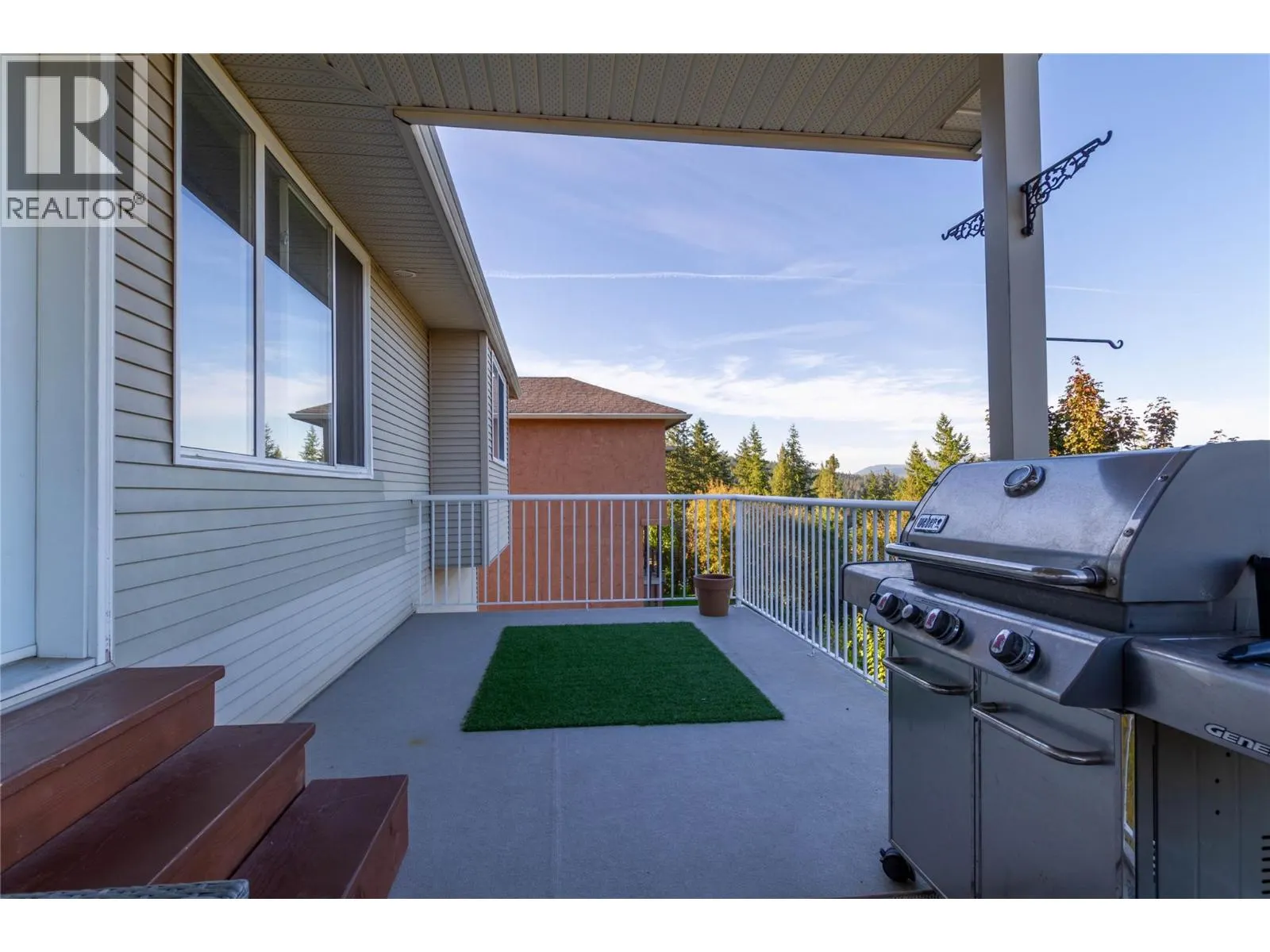 110 Red Rock Crescent