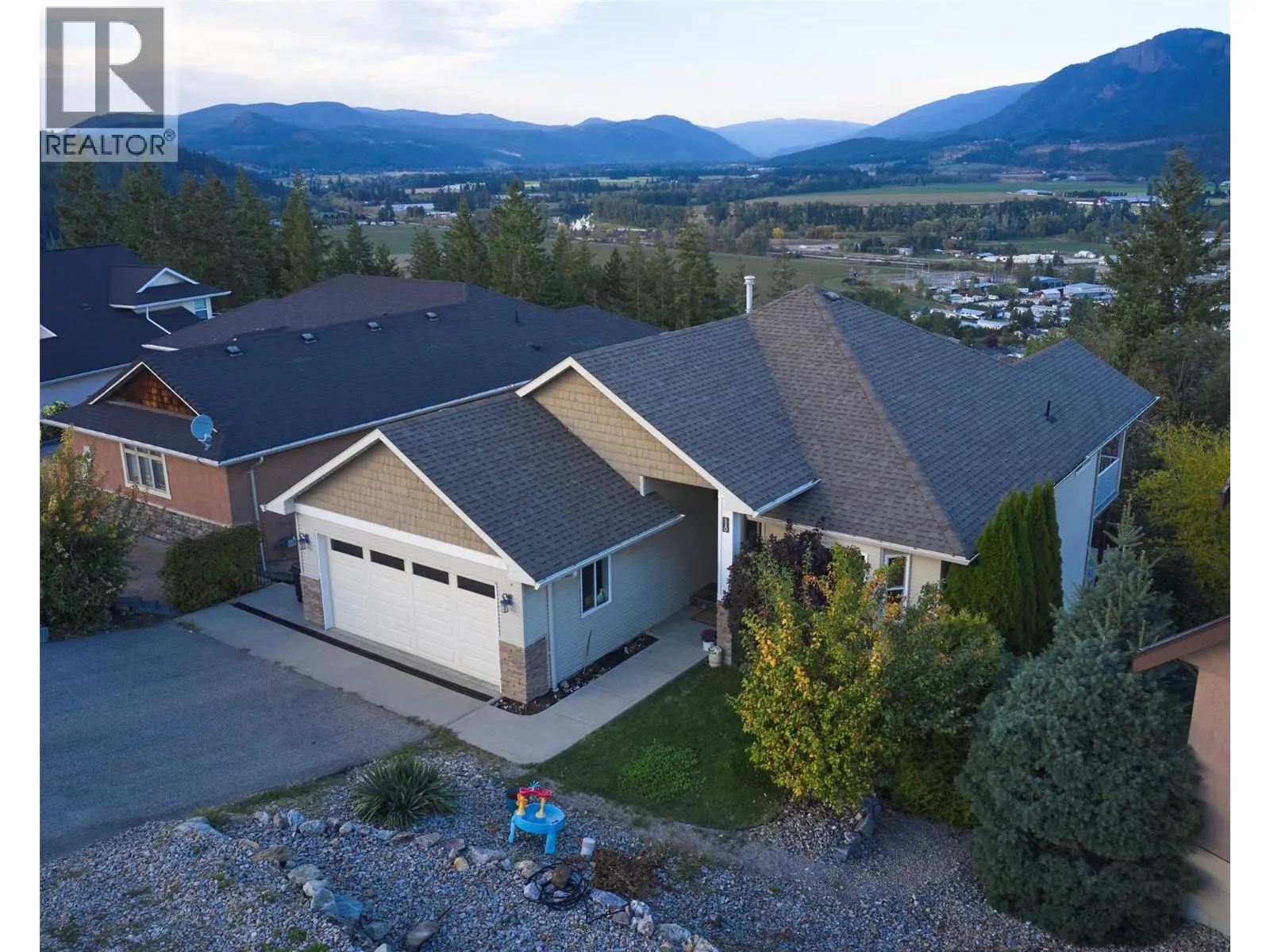 110 Red Rock Crescent
