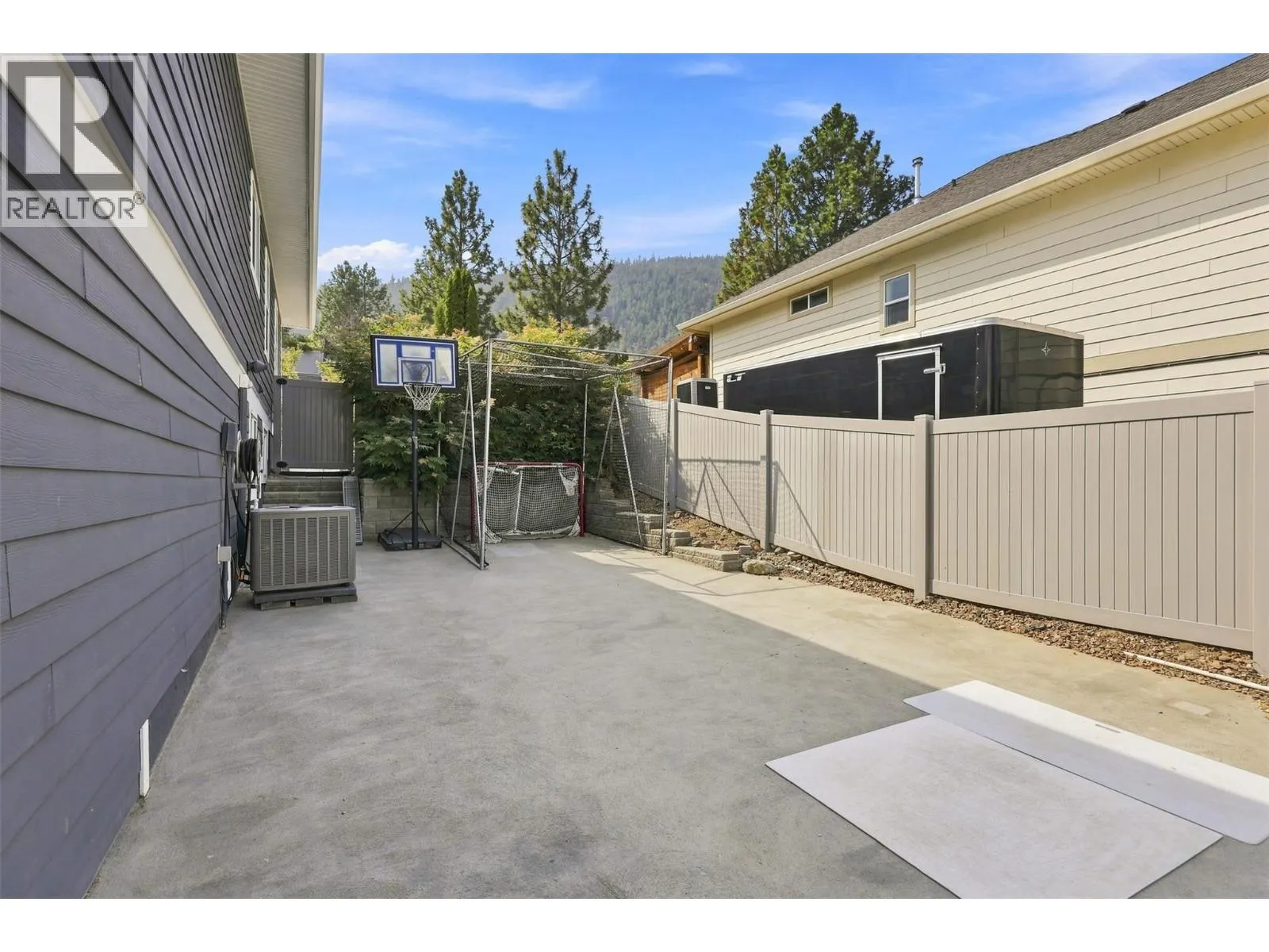 2955 Kicking Horse Drive