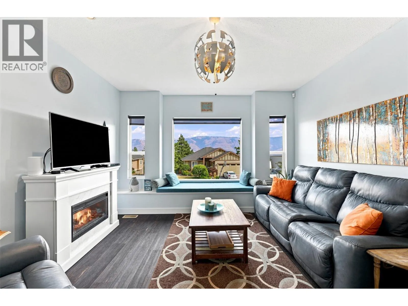 2955 Kicking Horse Drive