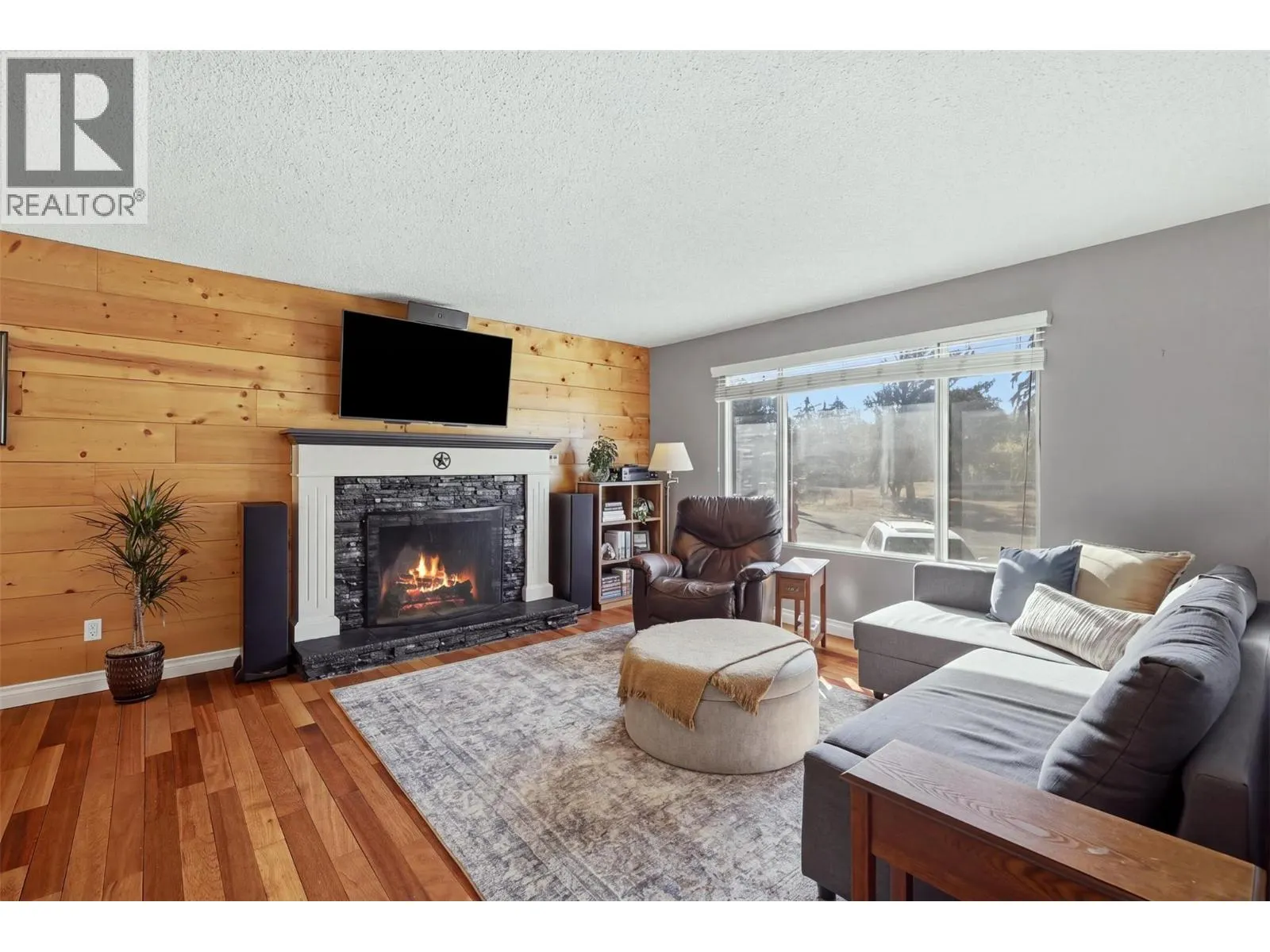 1580 Happyvale Place