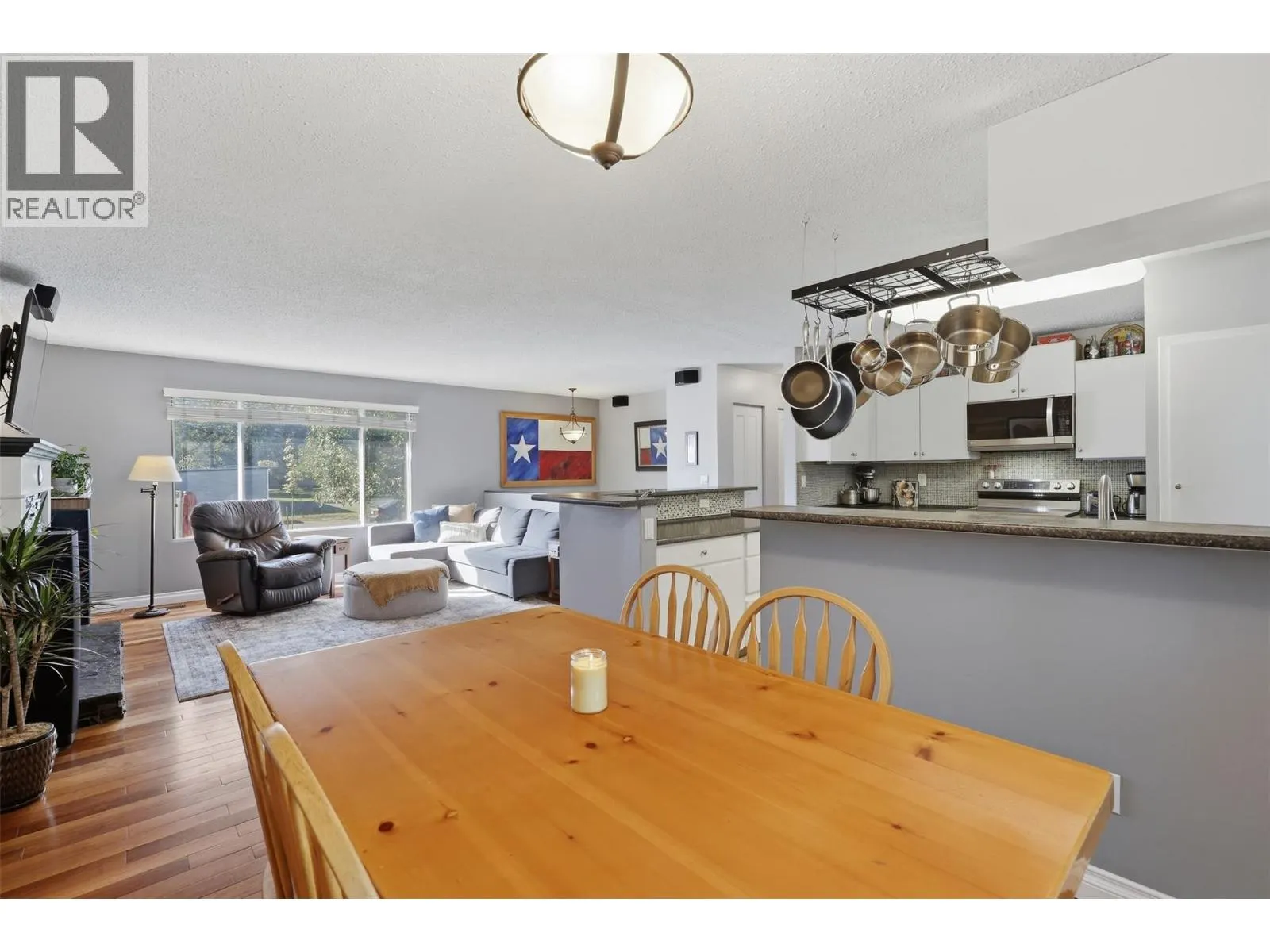 1580 Happyvale Place