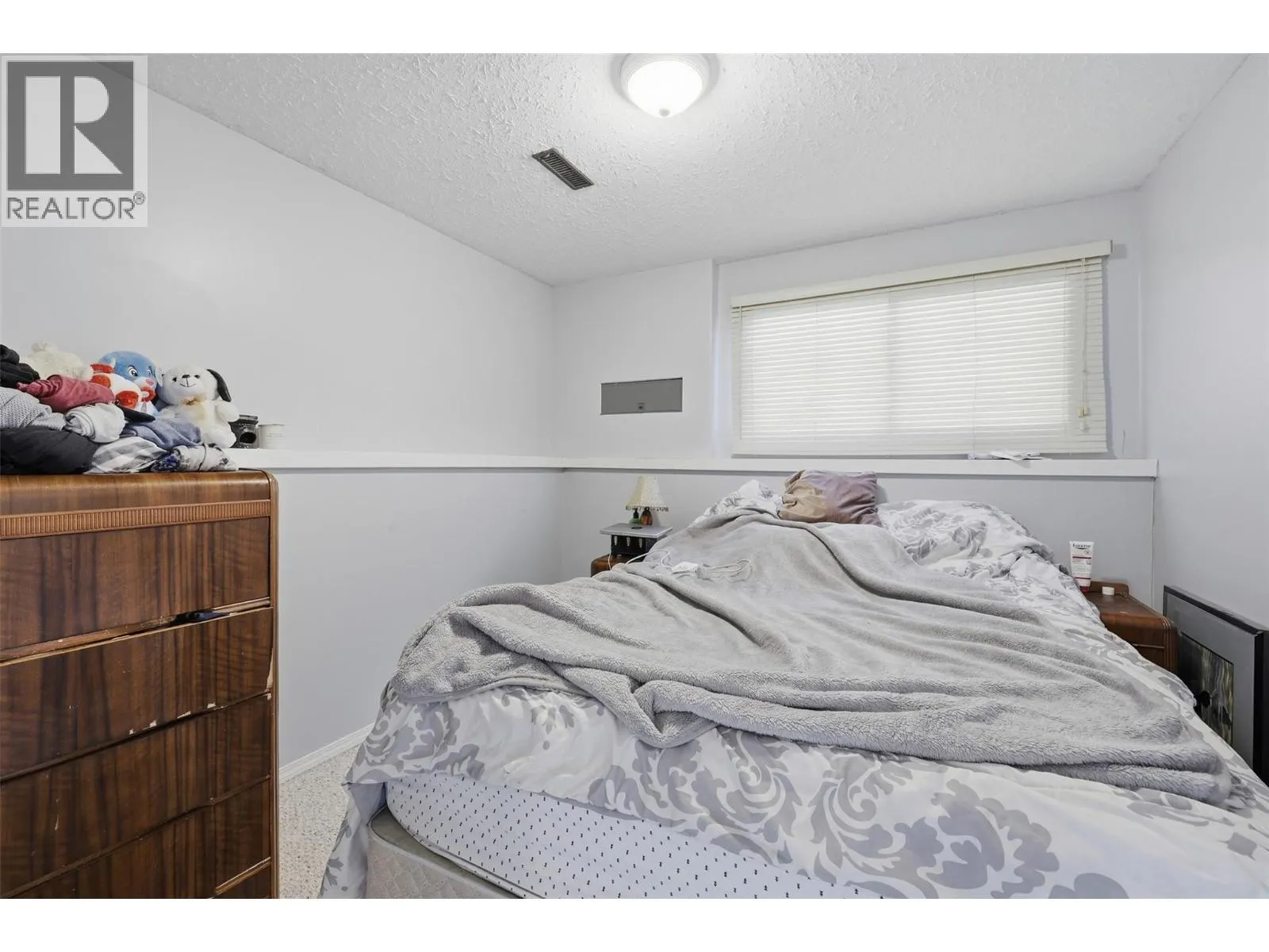 1580 Happyvale Place