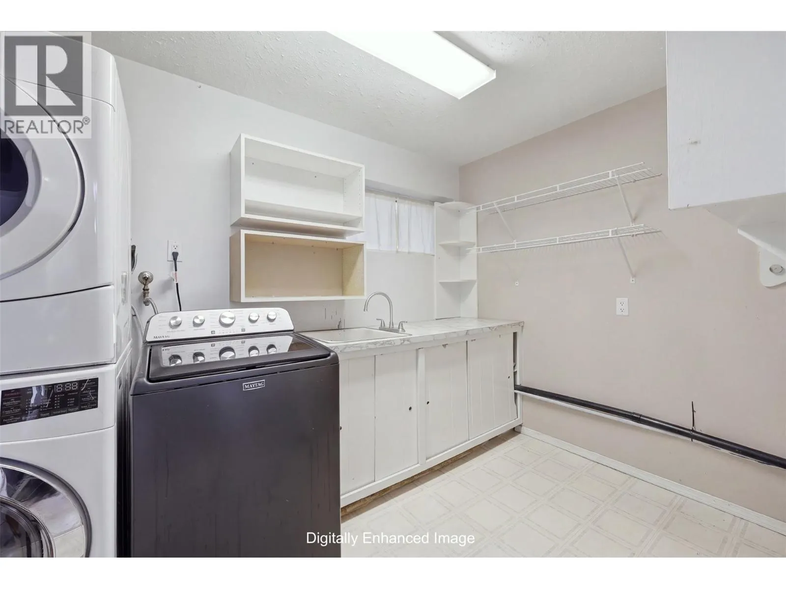 1580 Happyvale Place