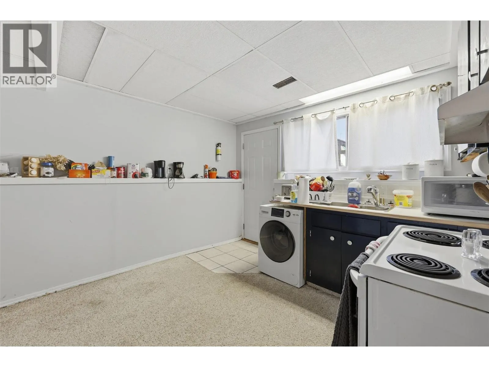 1580 Happyvale Place