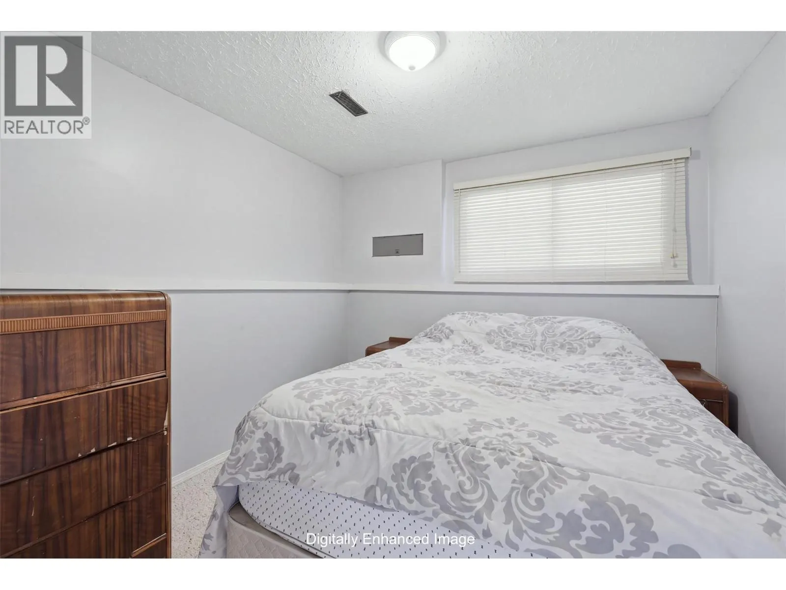 1580 Happyvale Place