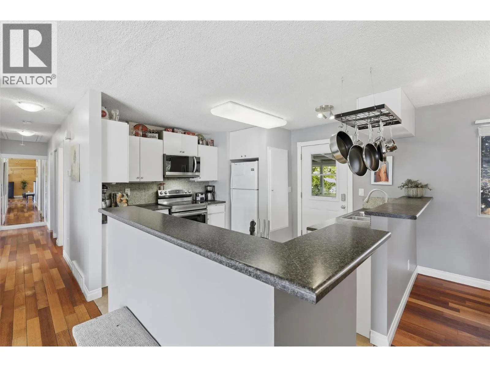 1580 Happyvale Place