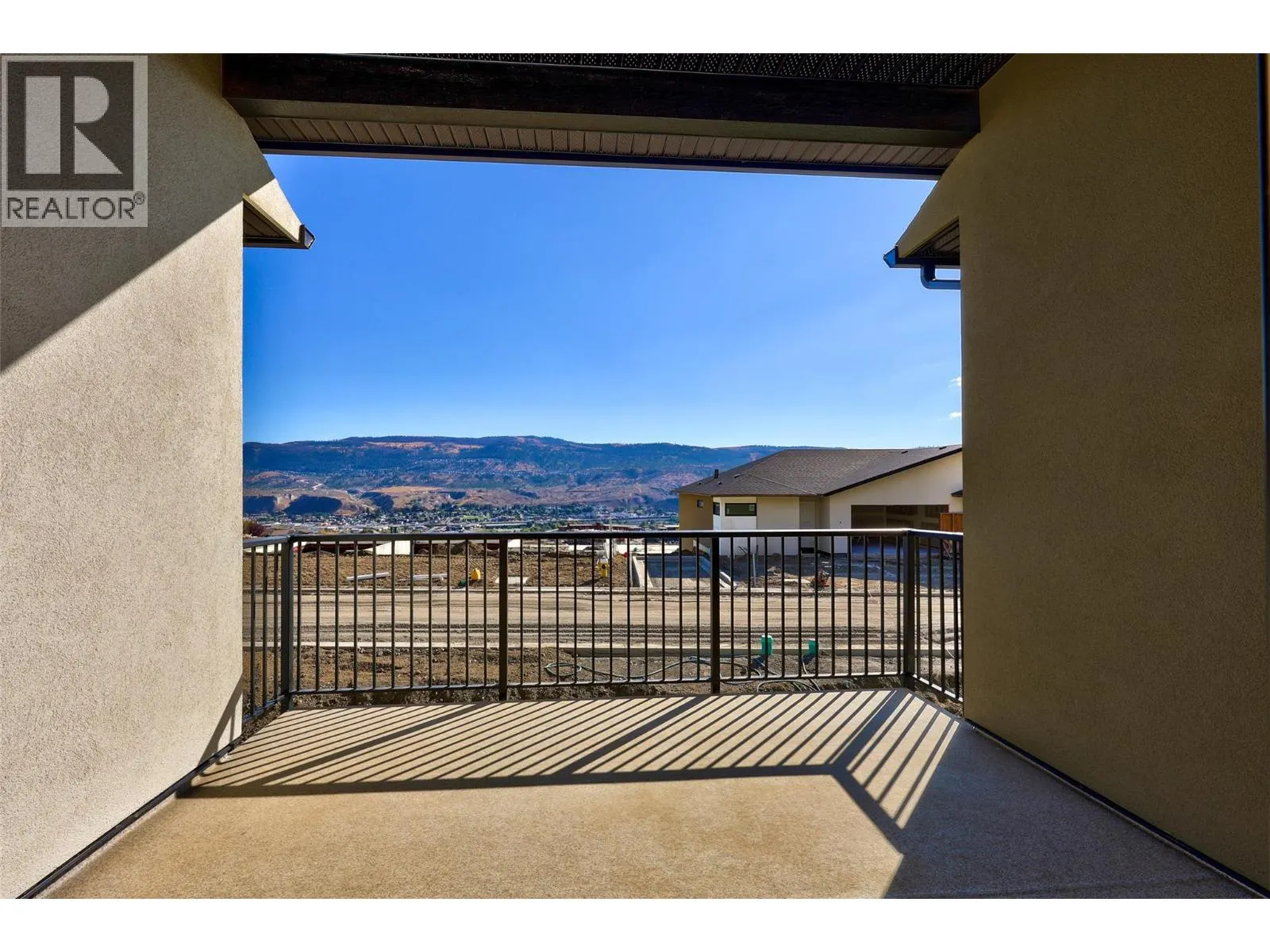 5048 Sun Rivers Drive