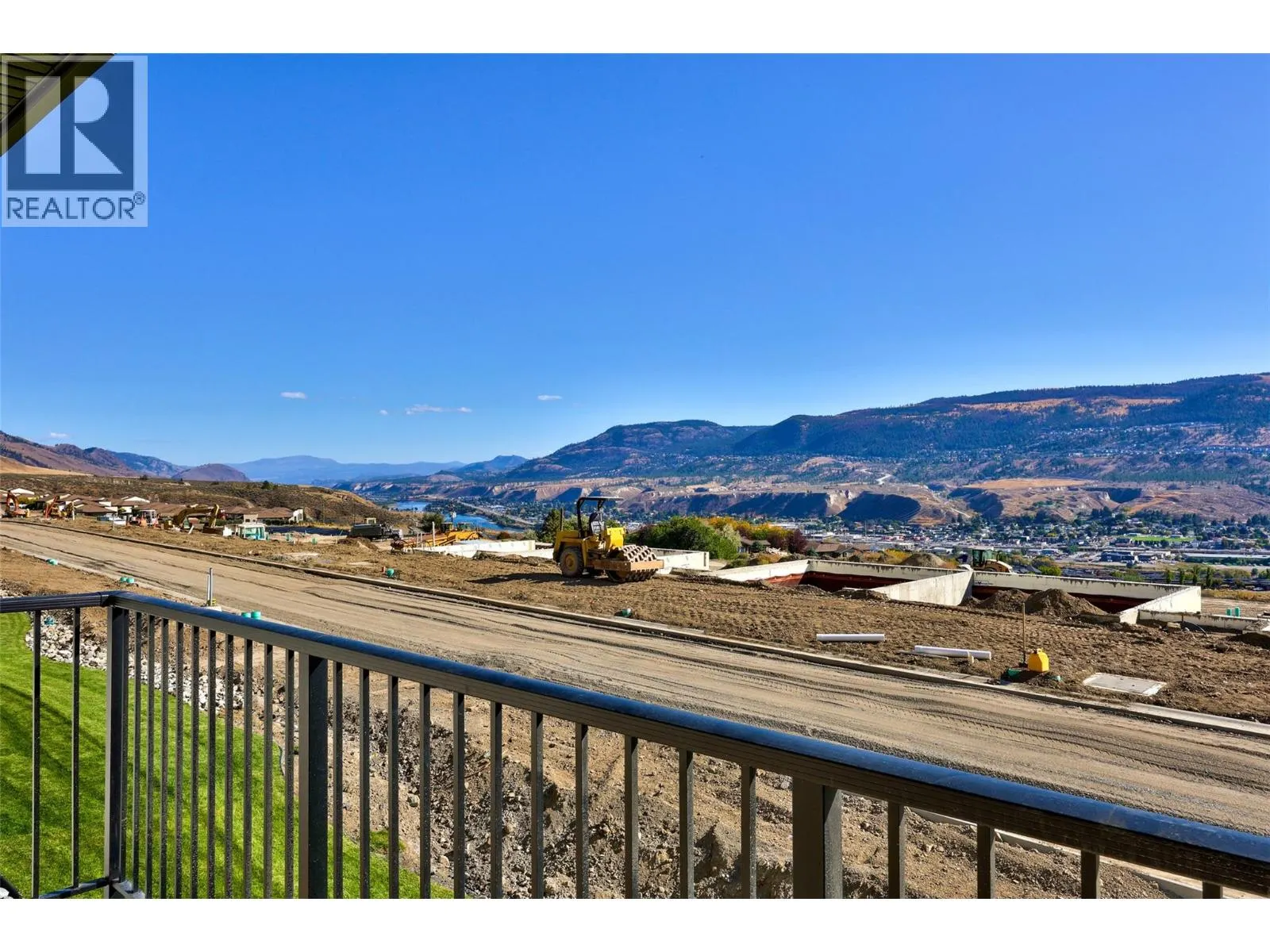 5048 Sun Rivers Drive