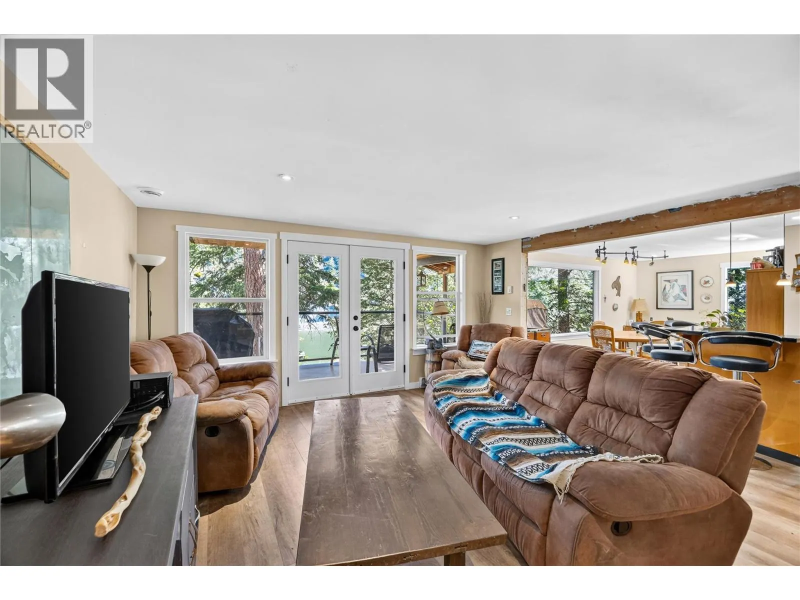 199 FARLEIGH LAKE Road