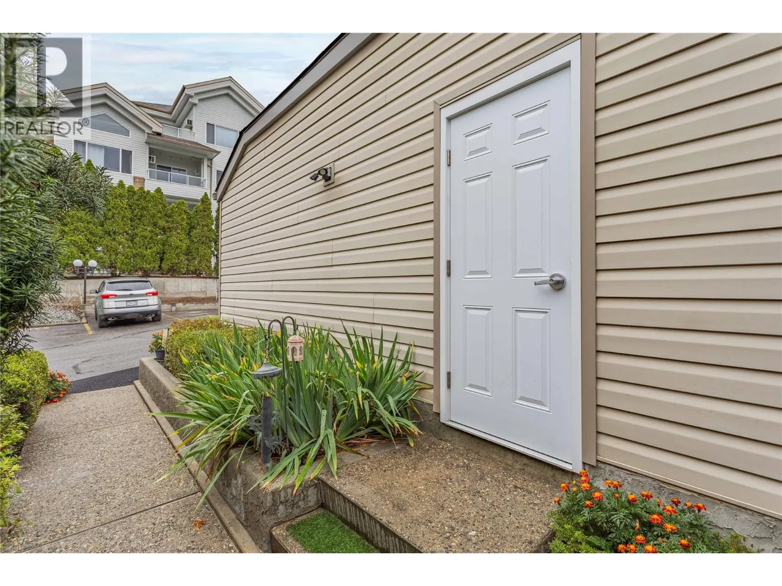 1675 Thayer Court Unit# 3
