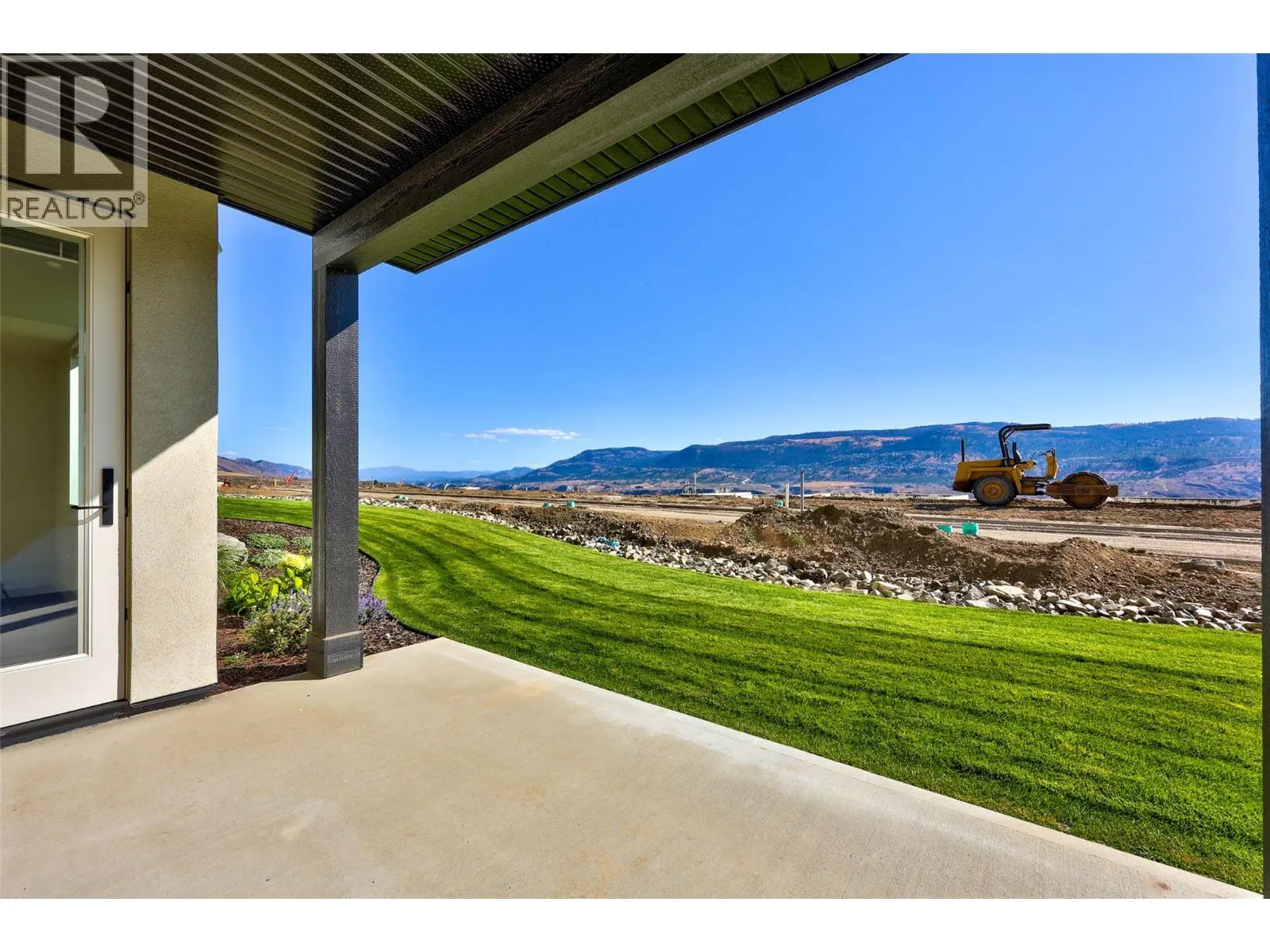 5044 Sun Rivers Drive