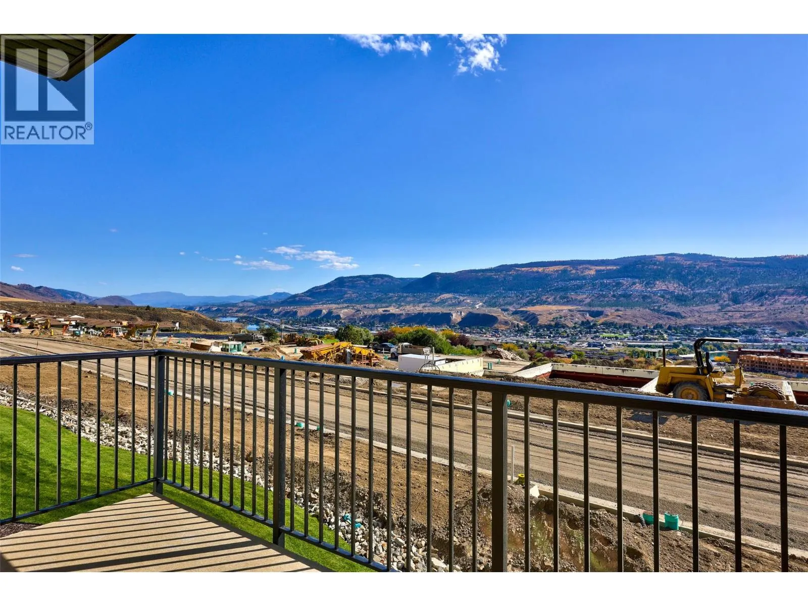 5044 Sun Rivers Drive