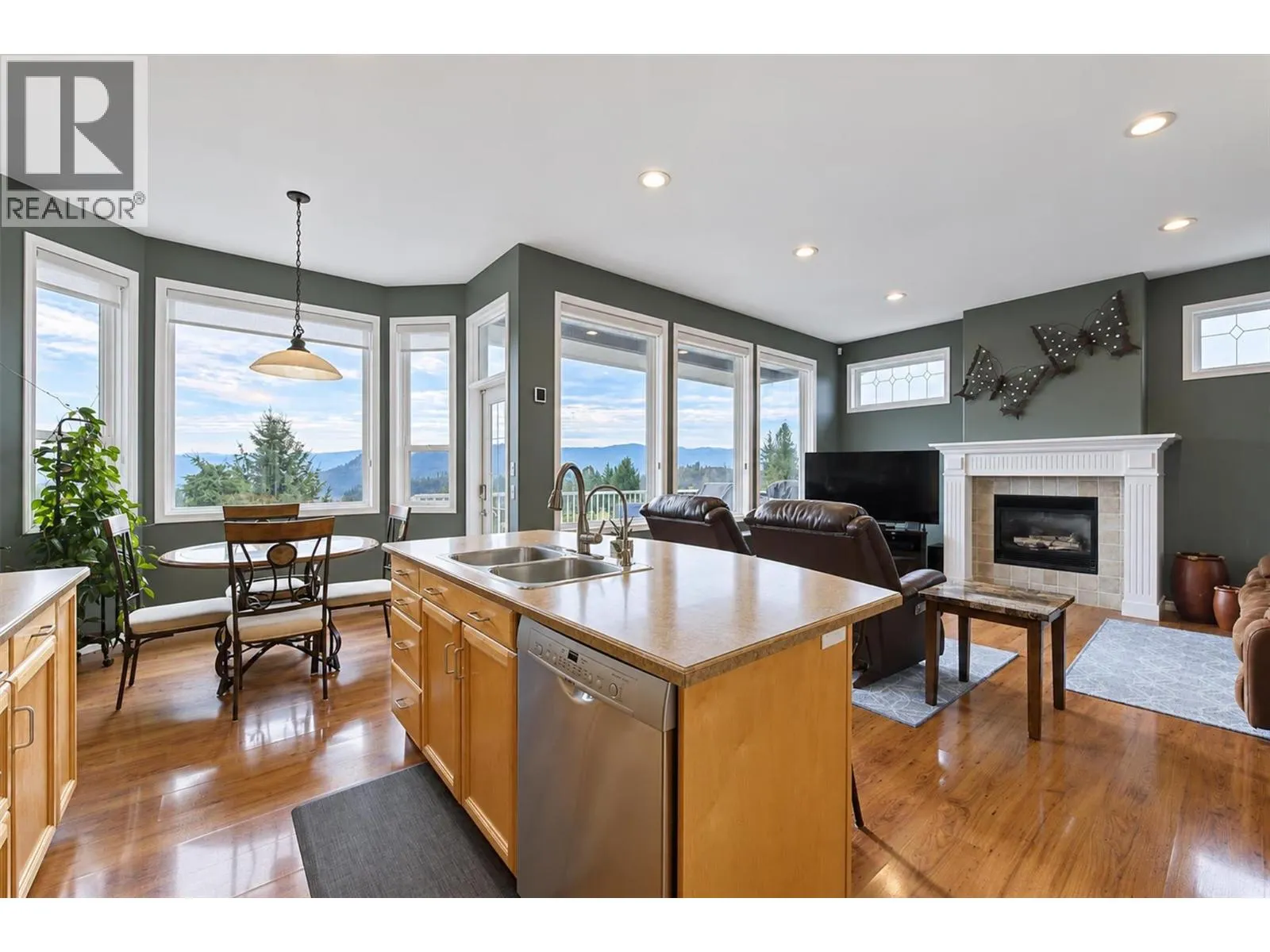 2280 Shannon Hills Drive