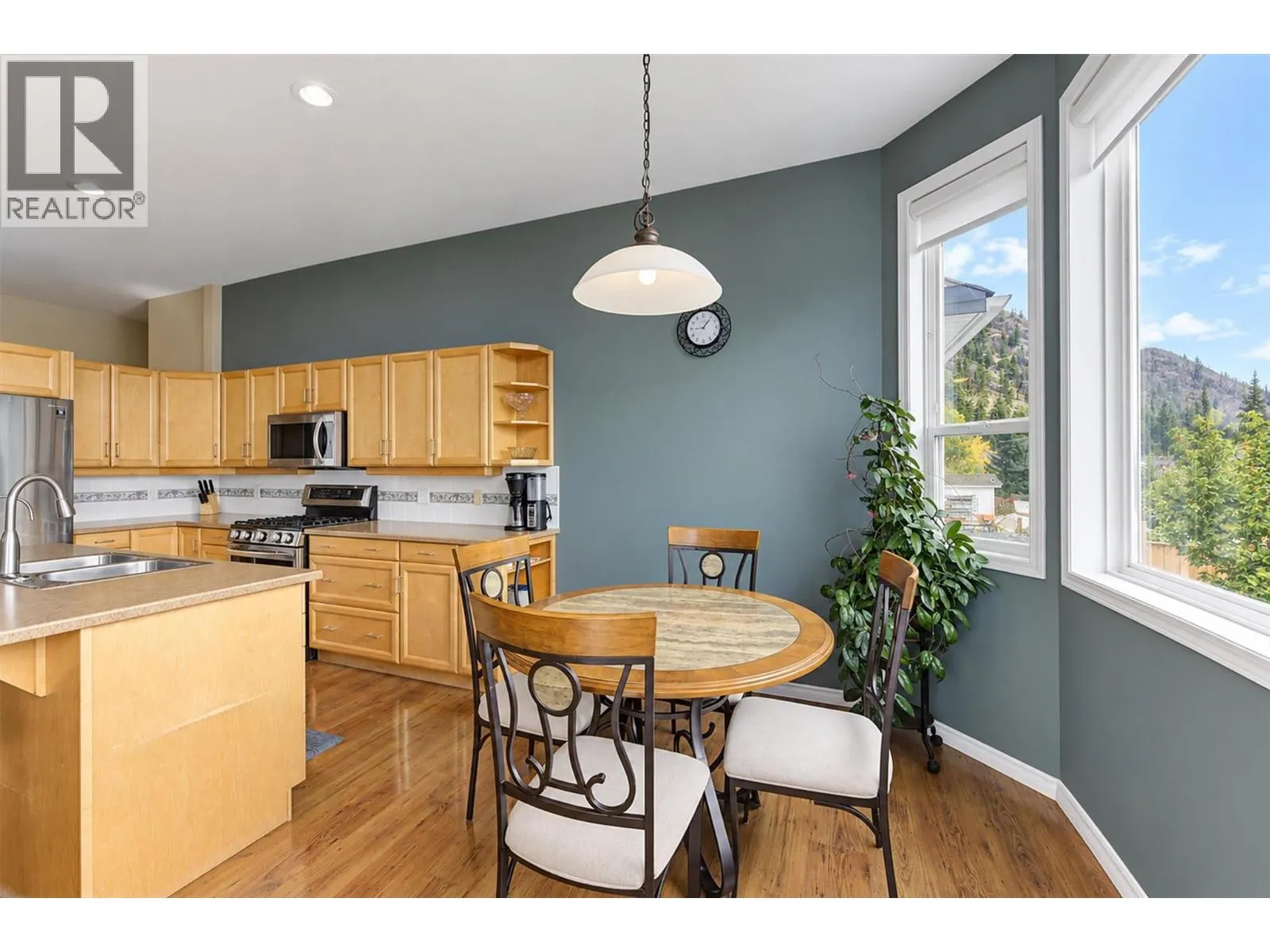 2280 Shannon Hills Drive