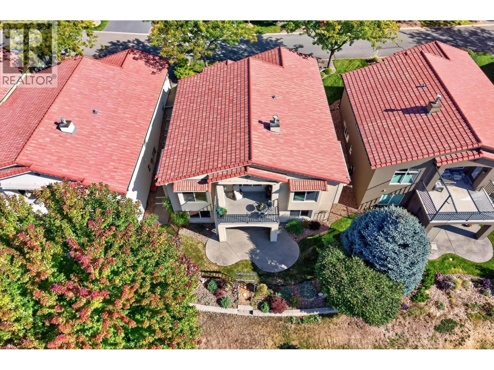 784 Rosewood Crescent