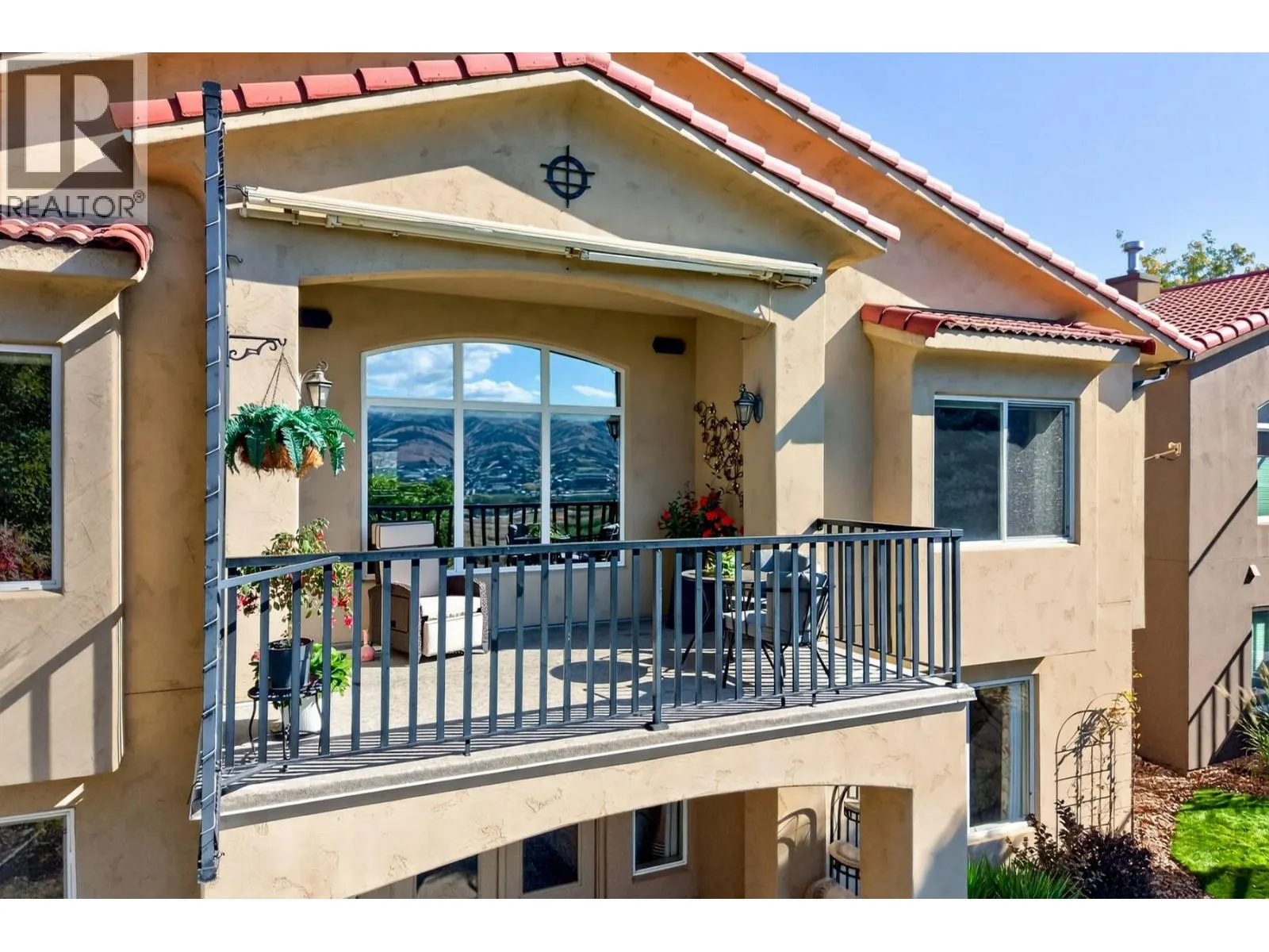 784 Rosewood Crescent