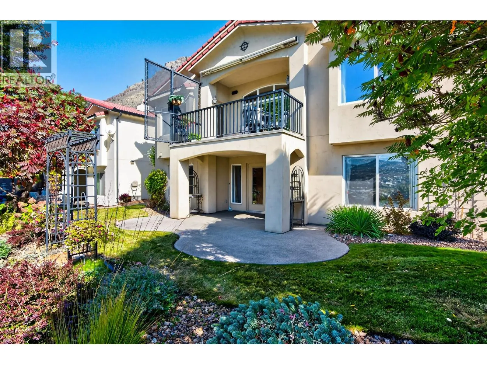 784 Rosewood Crescent