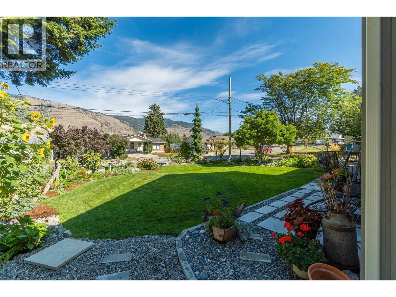 2653 SUNSET Drive