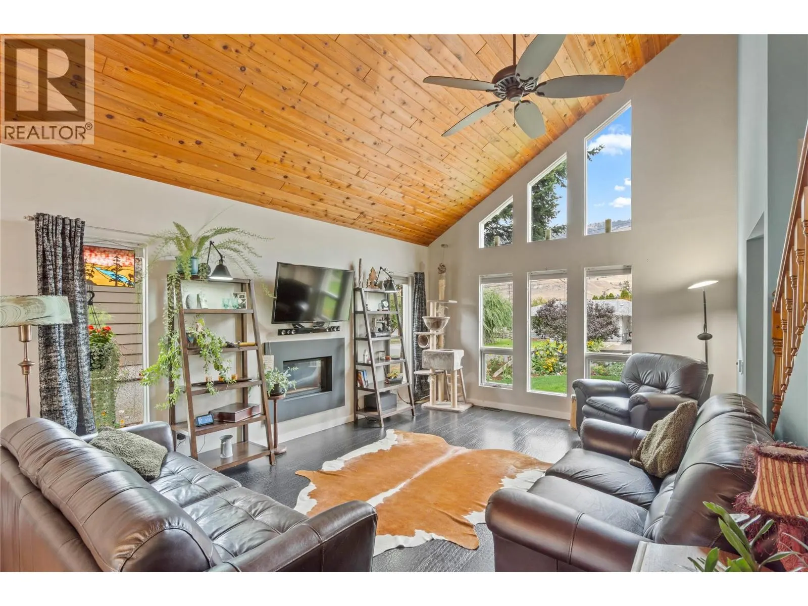 2653 SUNSET Drive