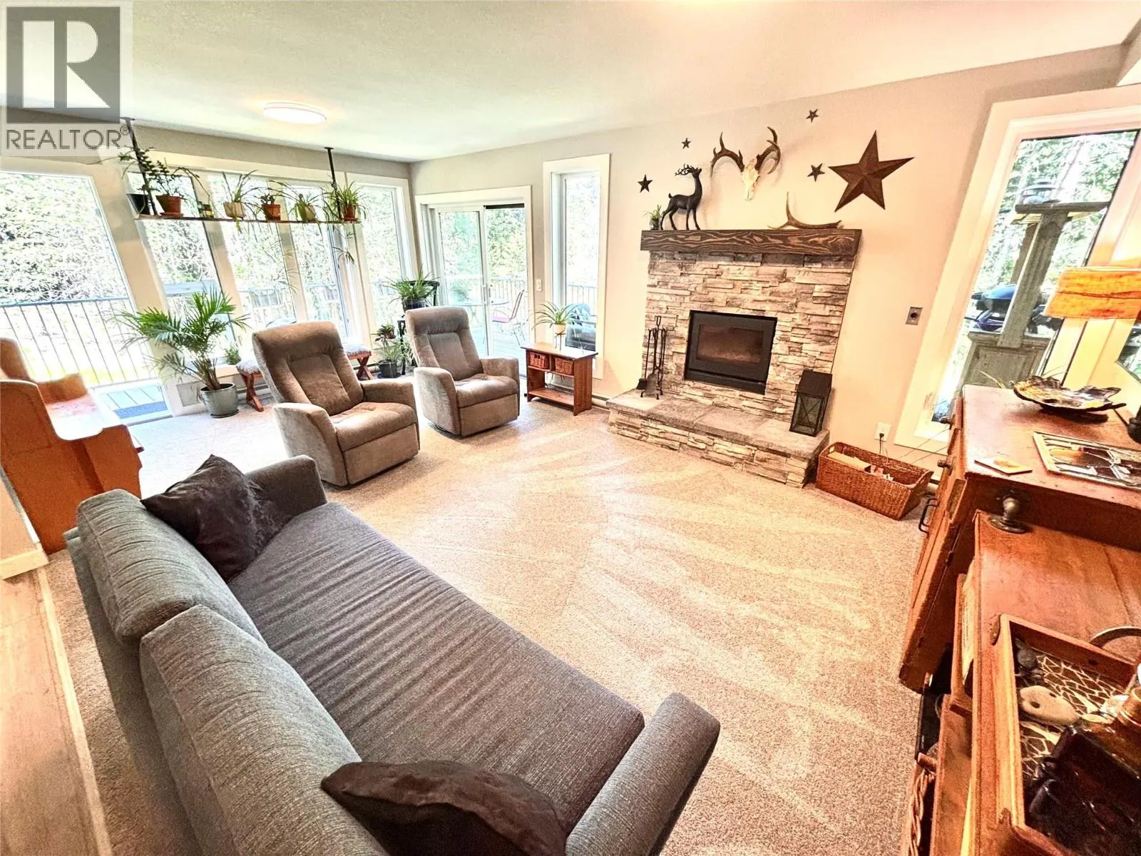7977 RADIUM GOLF COURSE Road Unit# 1