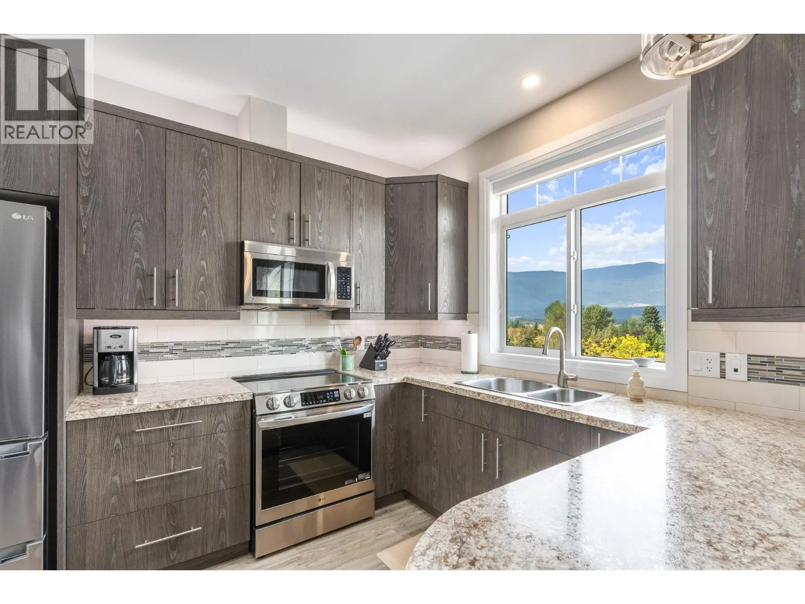 1070 1 Street SE Unit# 27