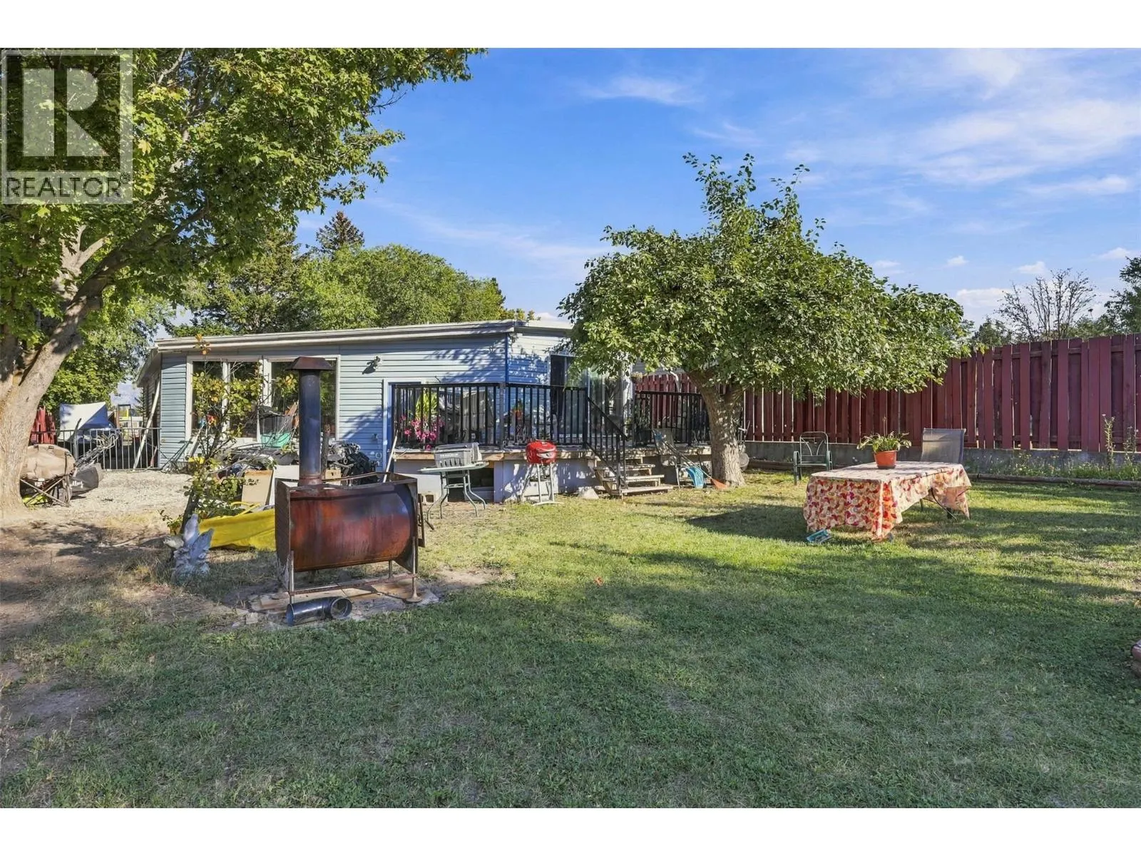 749 Klahanie Drive