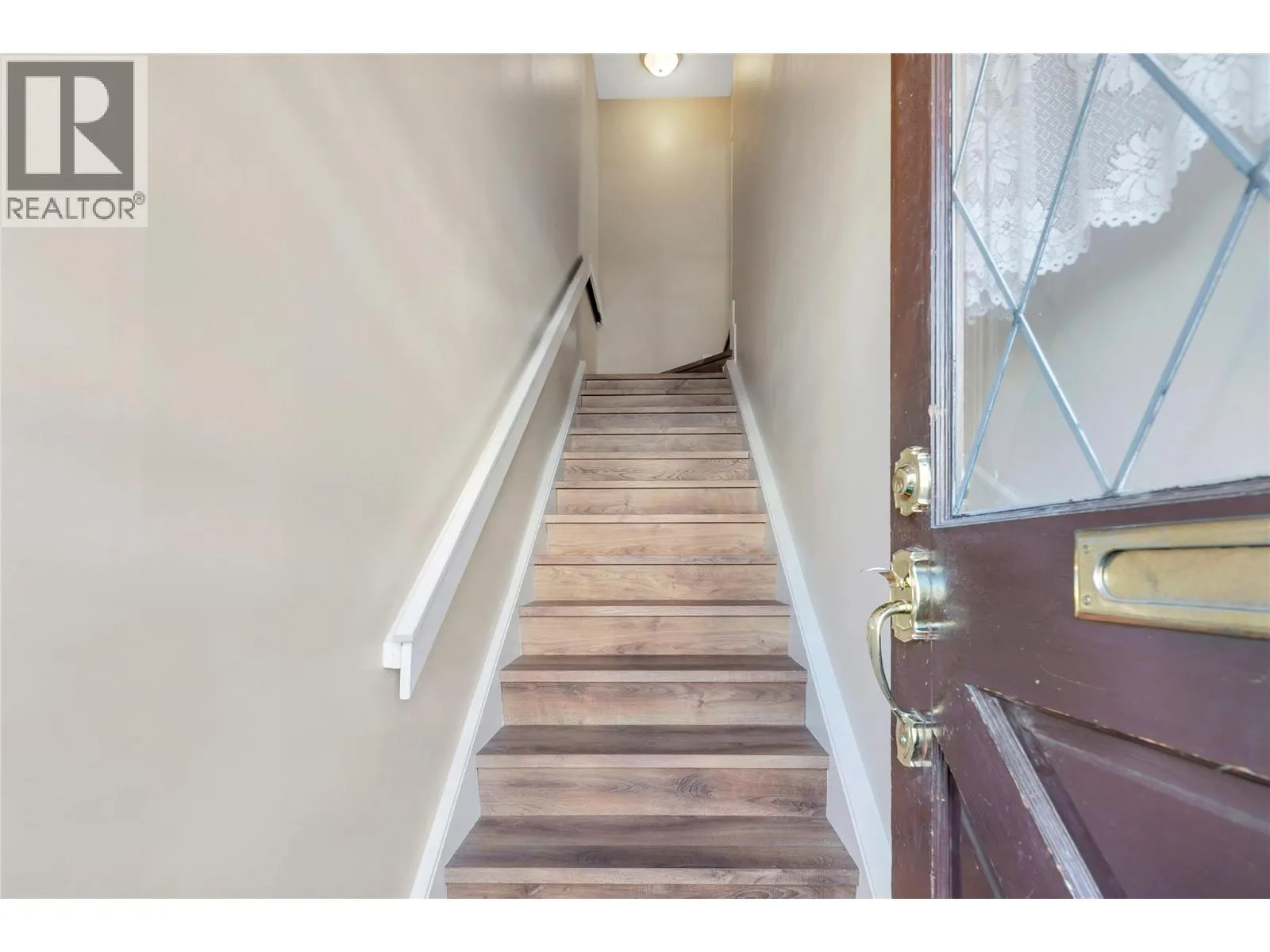 1660 Ufton Court Unit# 209